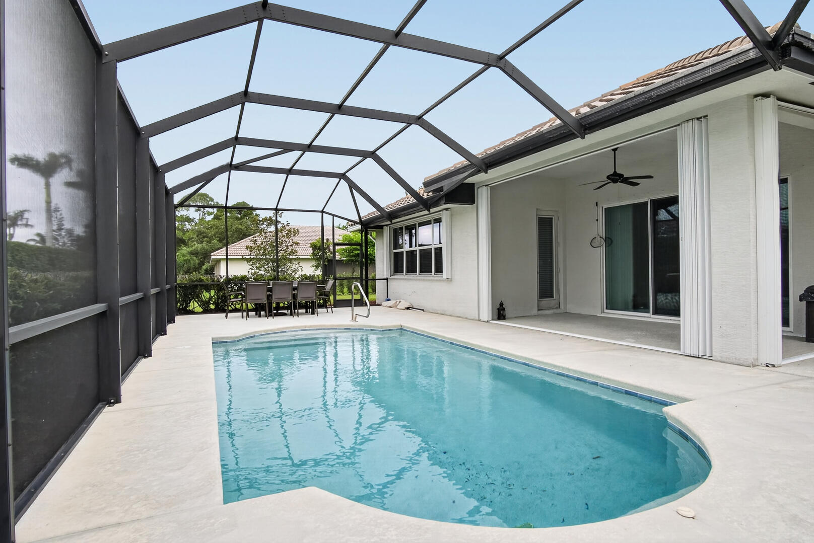 MONTE CARLO COUNTRY CLUB UNIT 2 - Residential