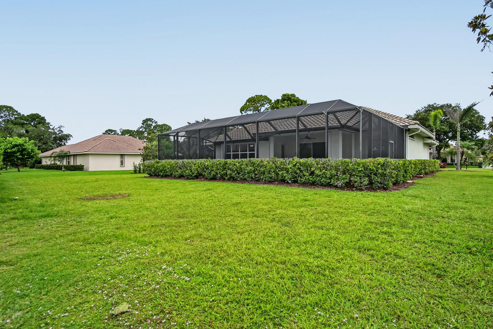 MONTE CARLO COUNTRY CLUB UNIT 2 - Residential