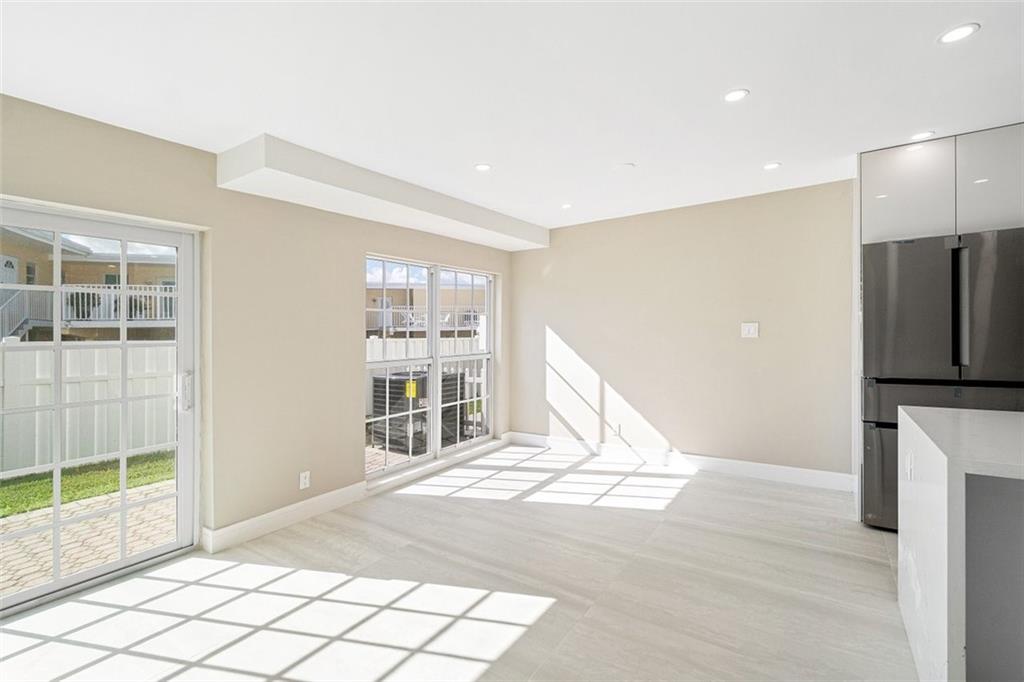 Hillsboro Beach & Yacht - Residential