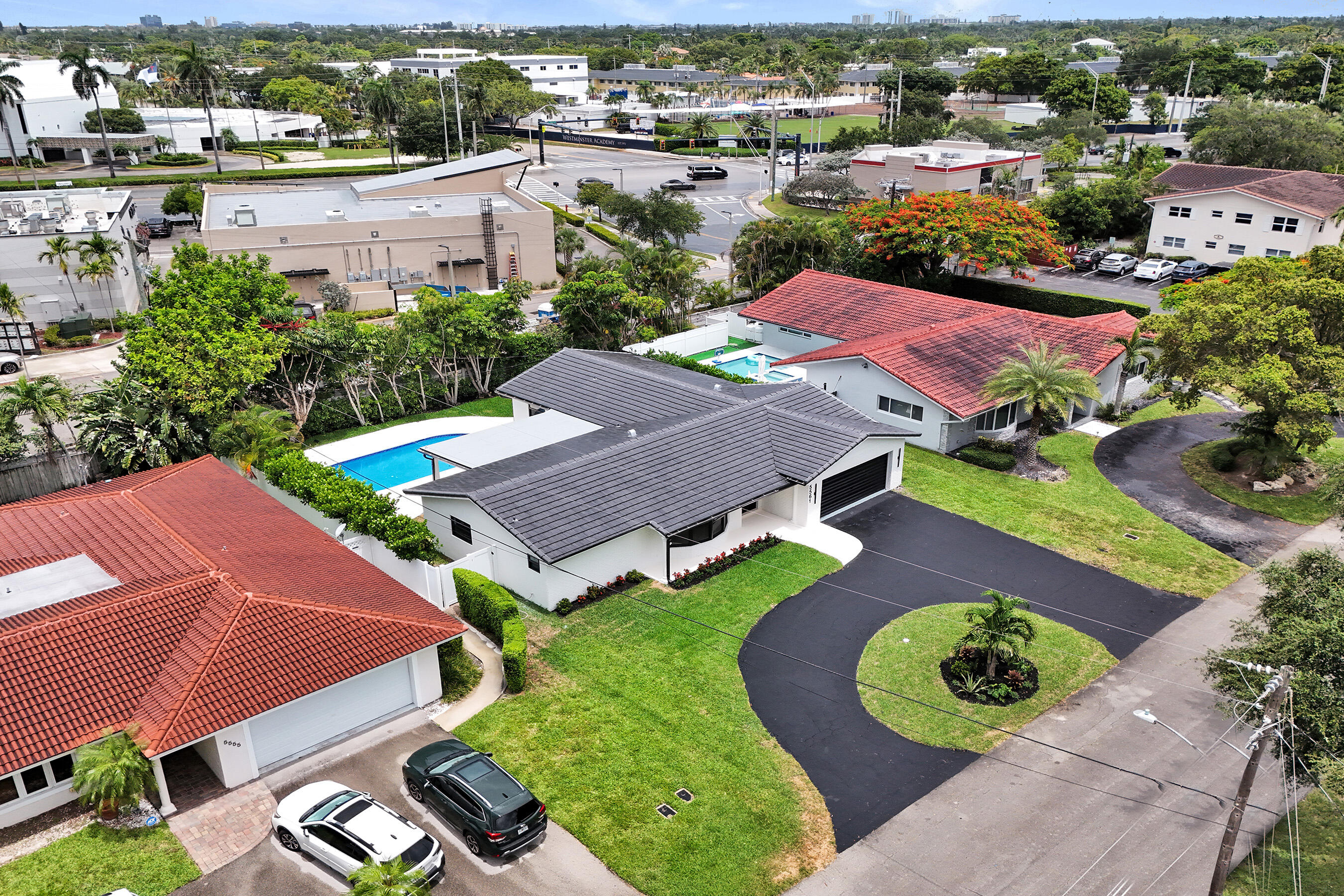 GOLF ESTATES - Residential