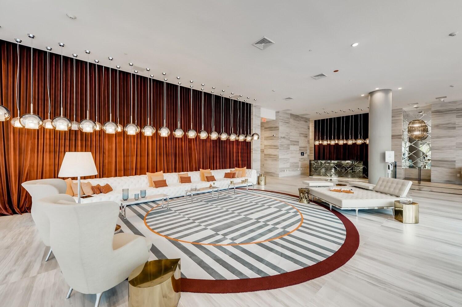 METROPICA NORTH TOWER ONE - Residential