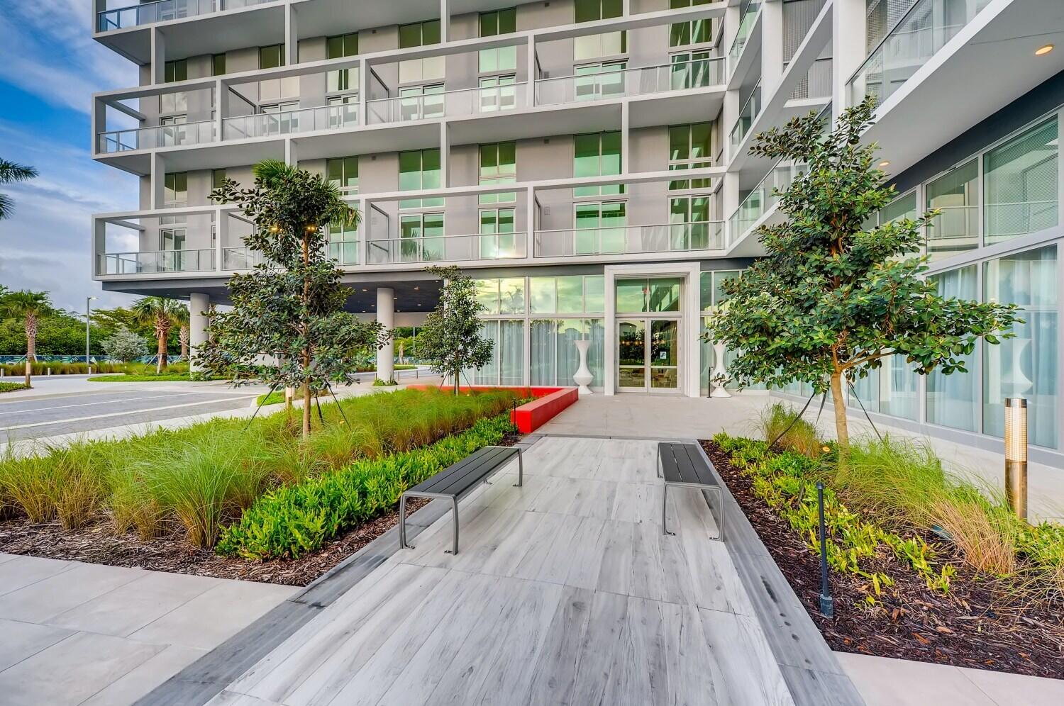 METROPICA NORTH TOWER ONE - Residential