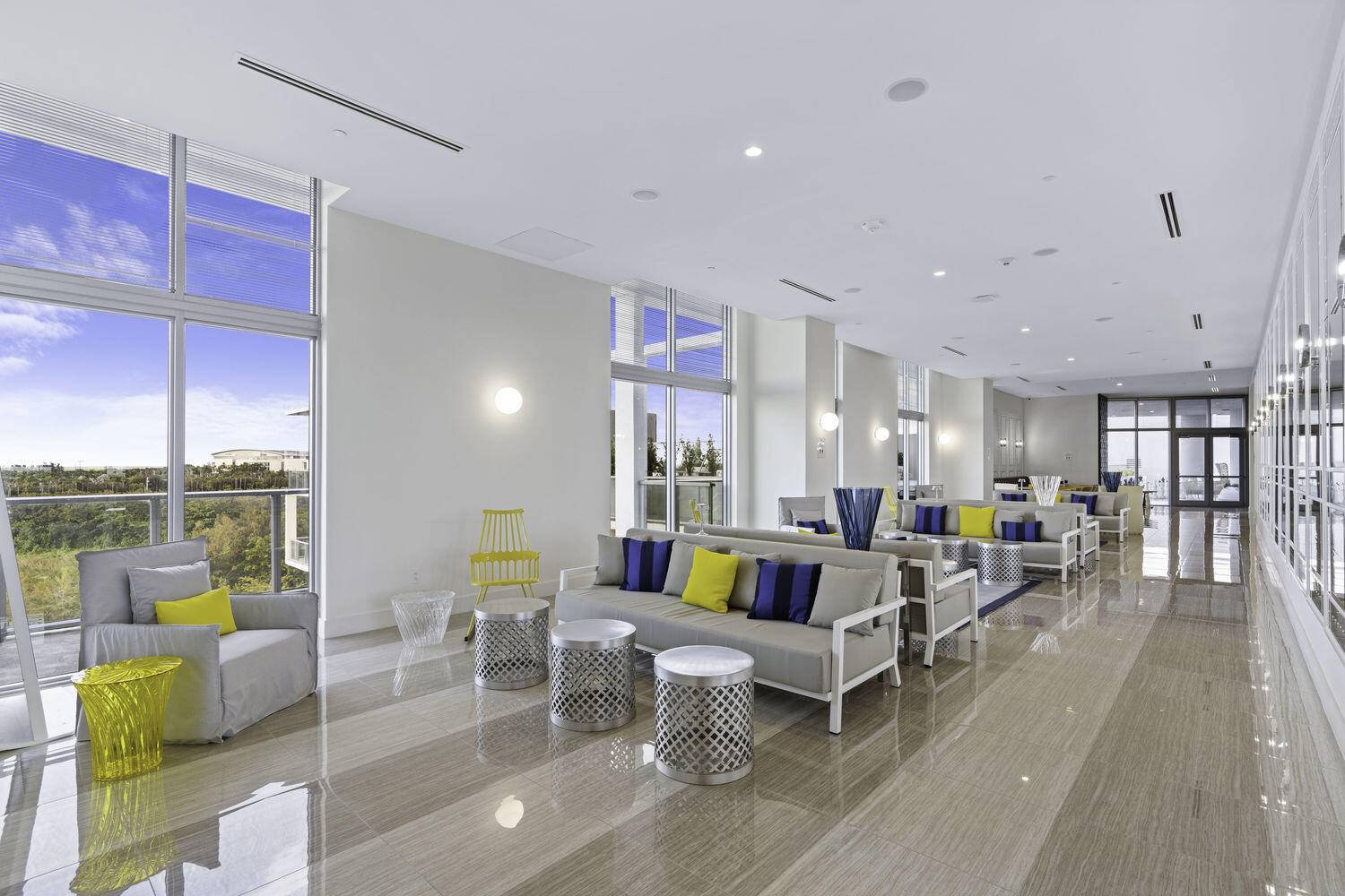 METROPICA NORTH TOWER ONE - Residential