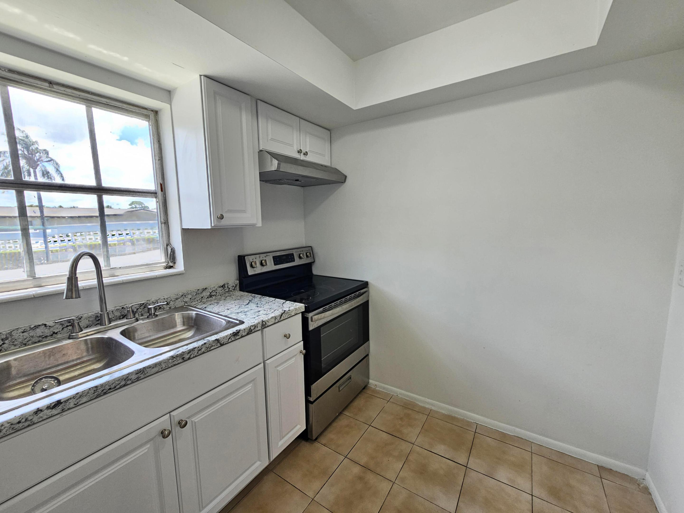Cresthaven Ashley - Residential