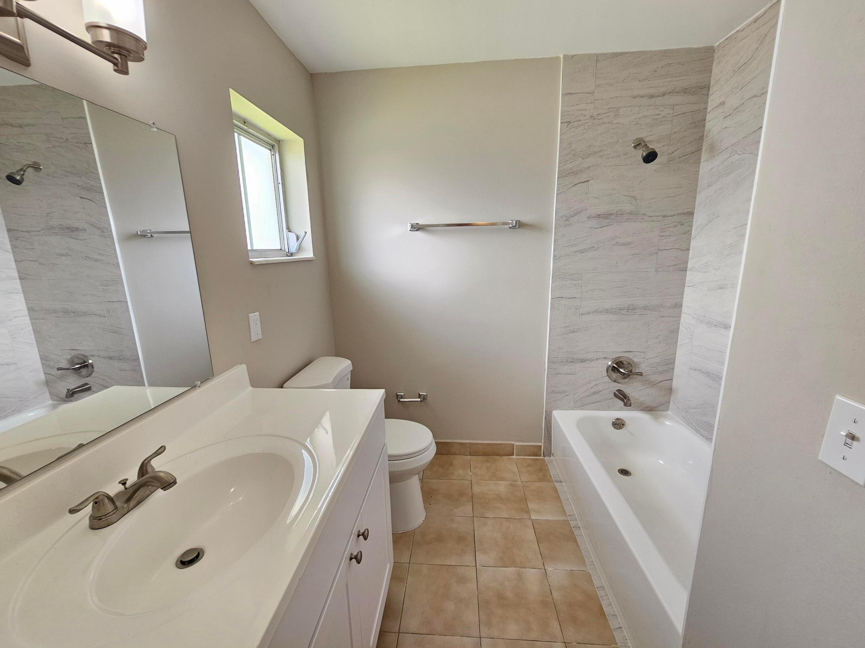 Cresthaven Ashley - Residential