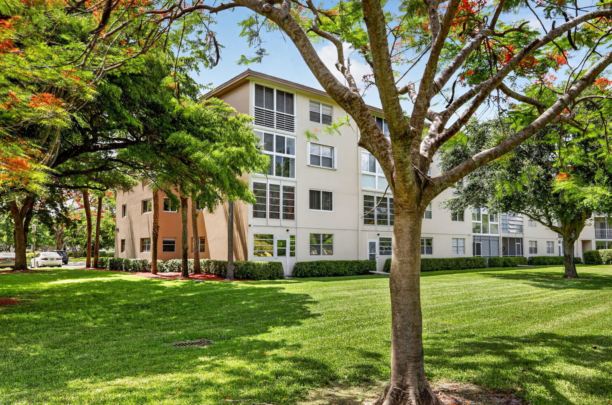 ABACO VILLAGE B CONDO - Residential