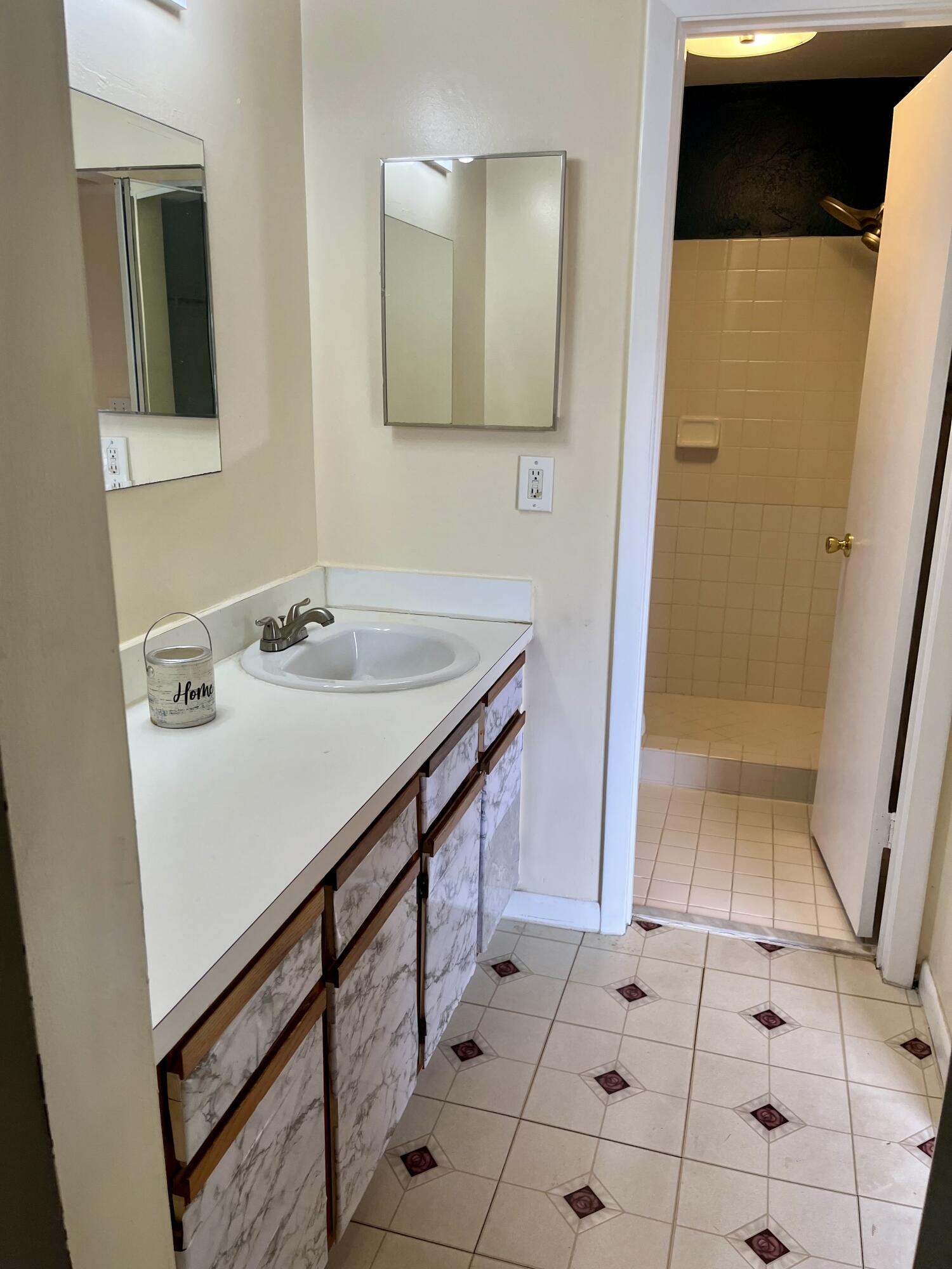 CROSS CREEK TOWNHOMES PLAT - Residential