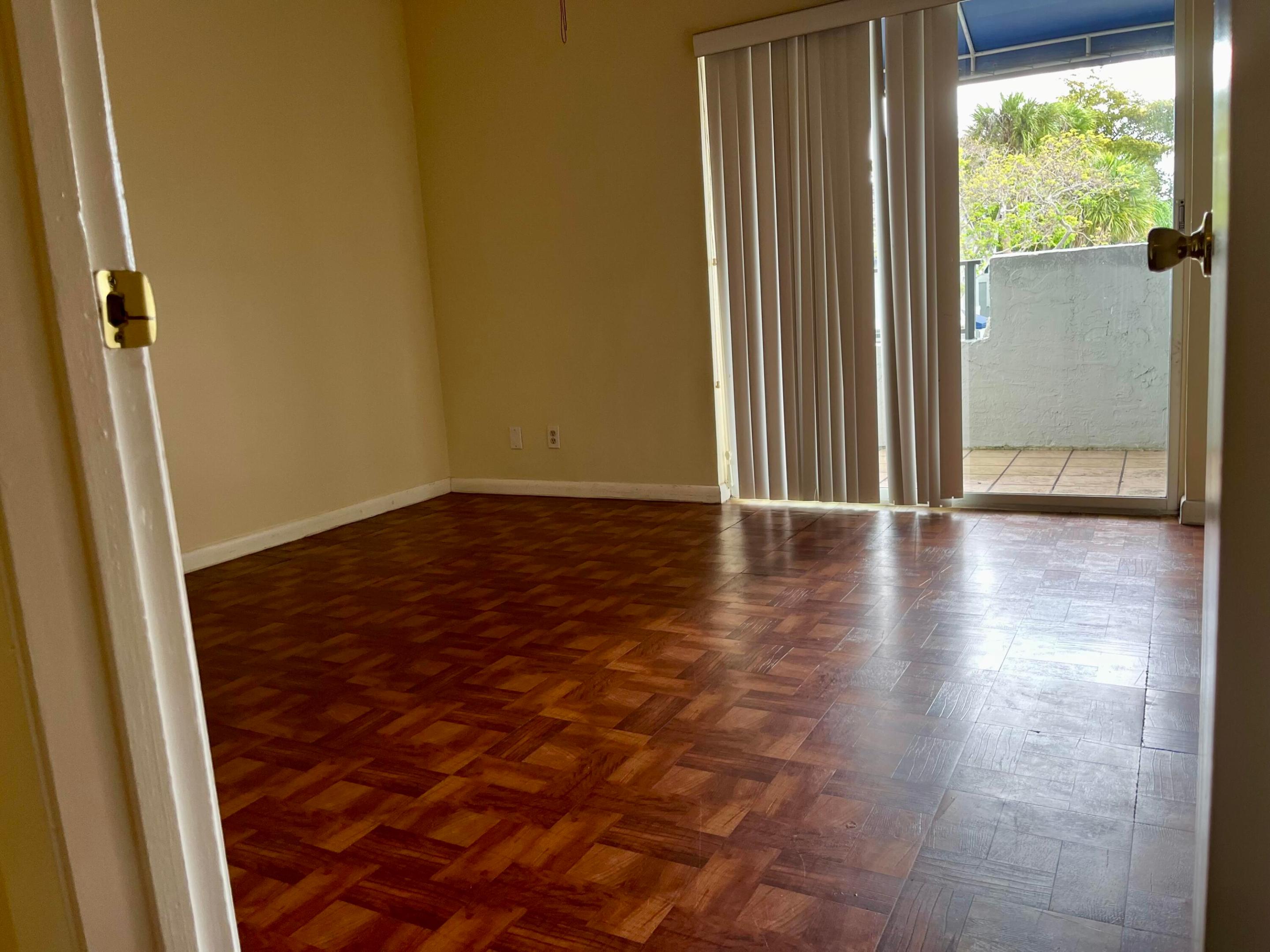 CROSS CREEK TOWNHOMES PLAT - Residential