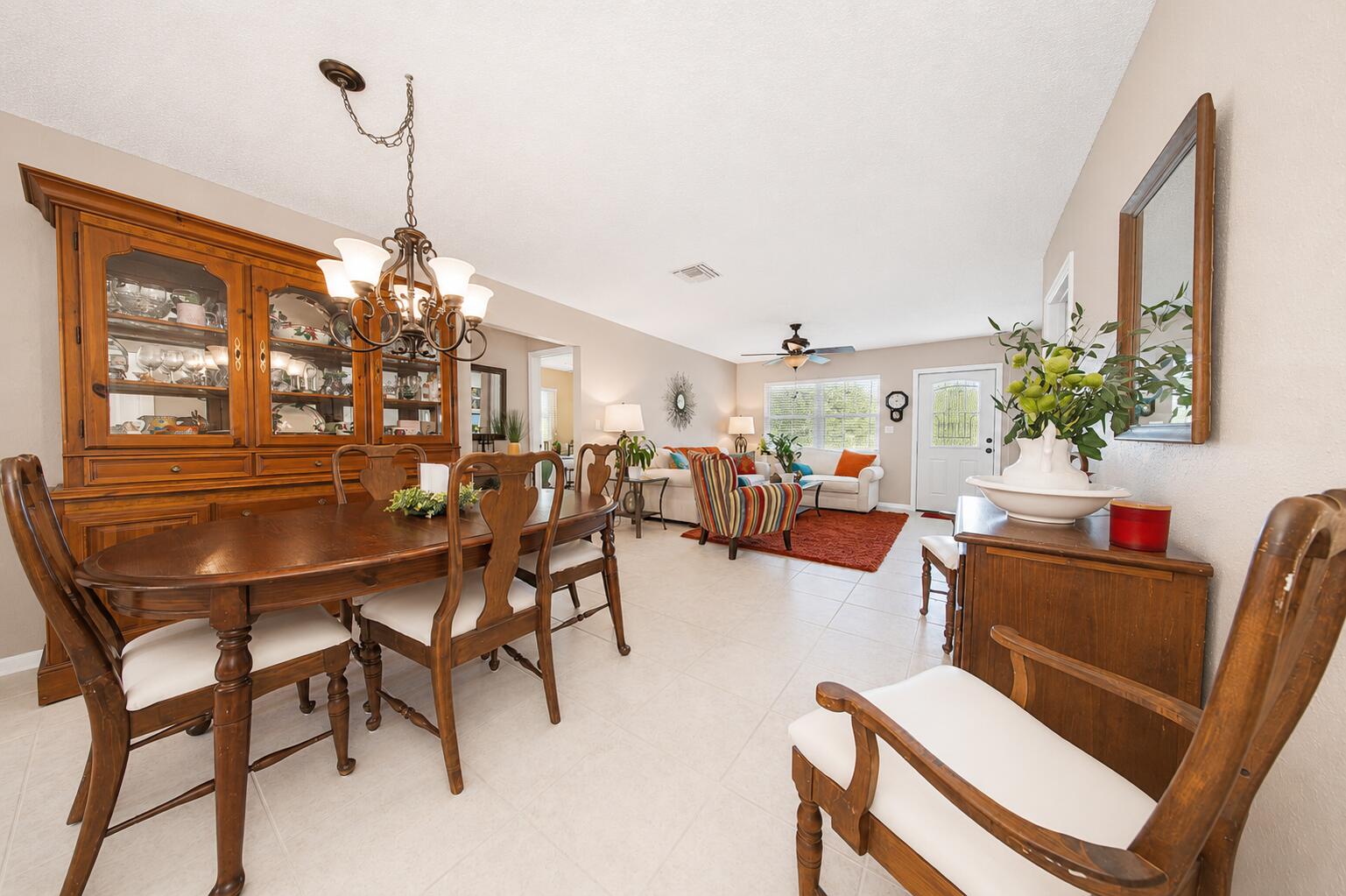 JUPITER GARDENS - Residential