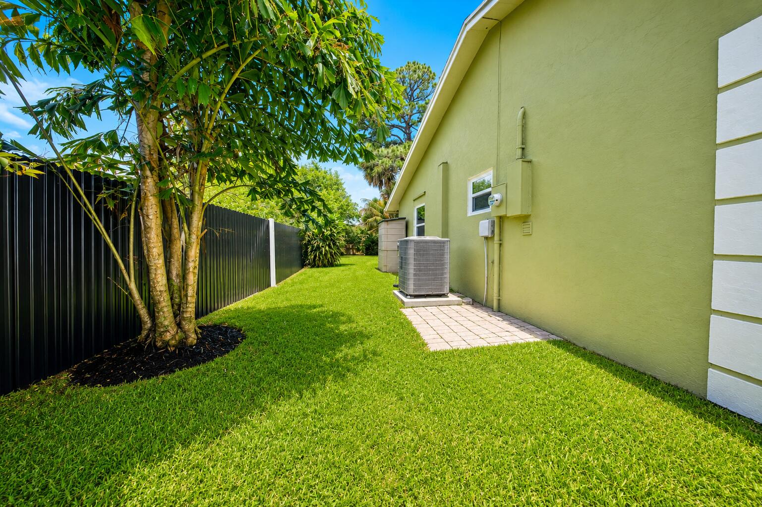 JUPITER GARDENS - Residential