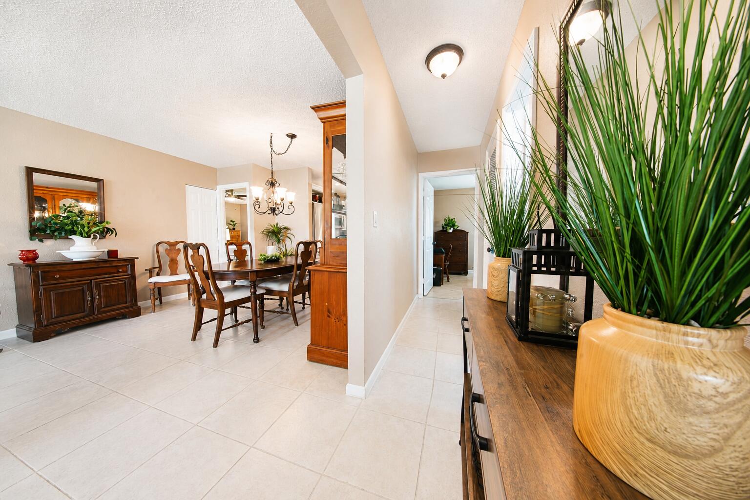 JUPITER GARDENS - Residential
