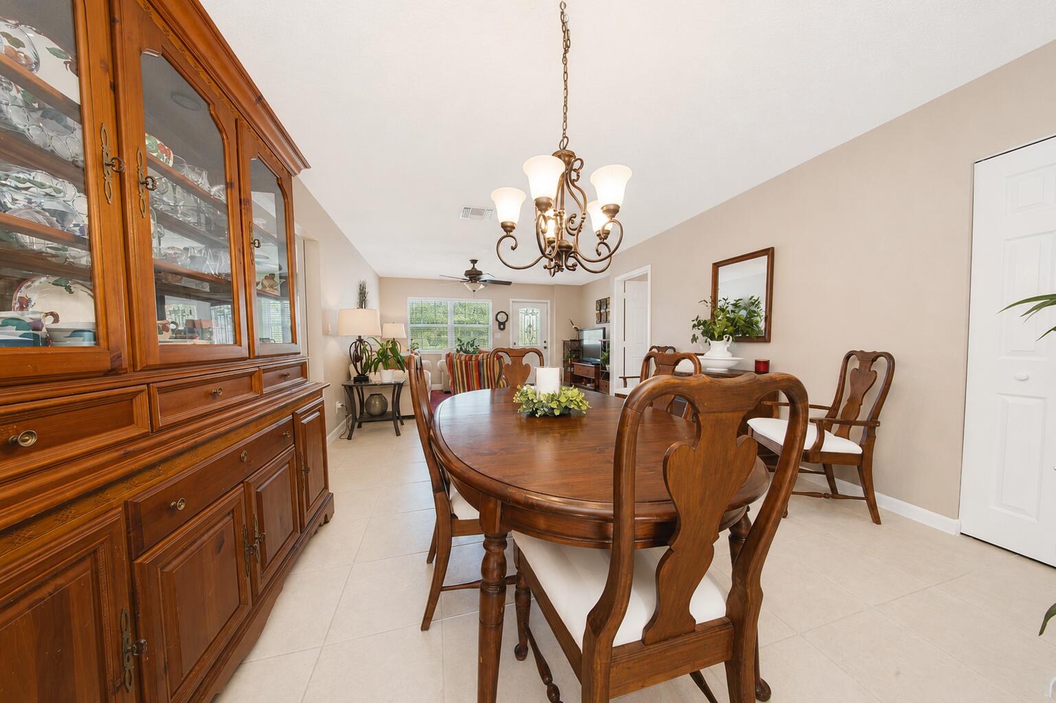 JUPITER GARDENS - Residential