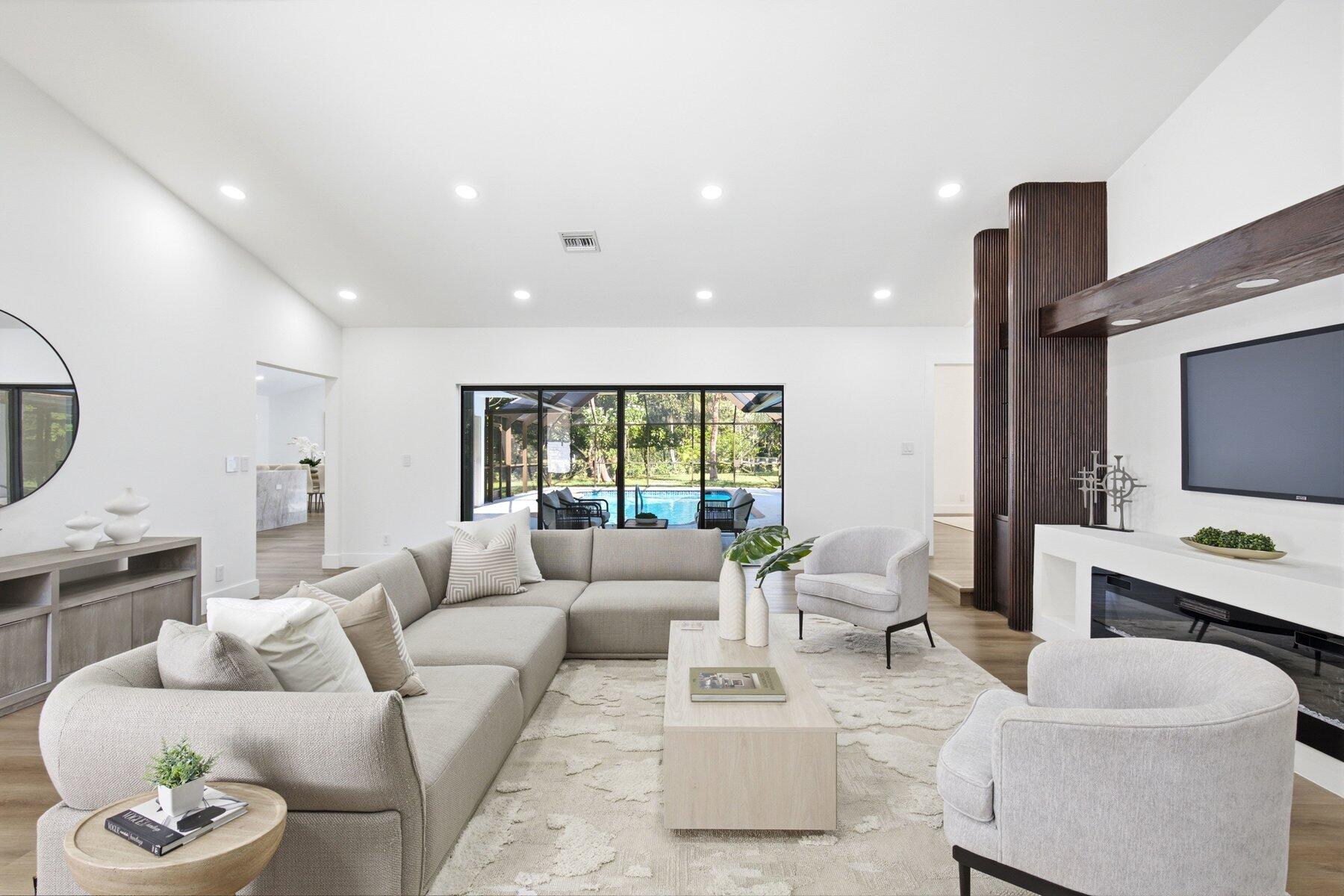 PINE RIDGE - Residential