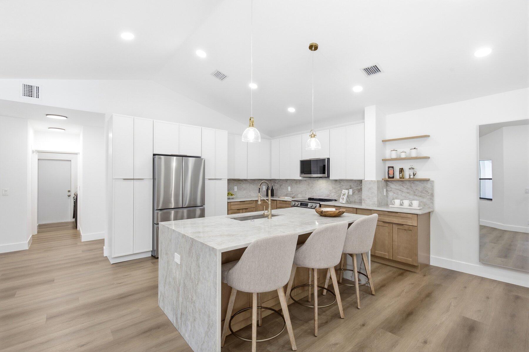 PINE RIDGE - Residential