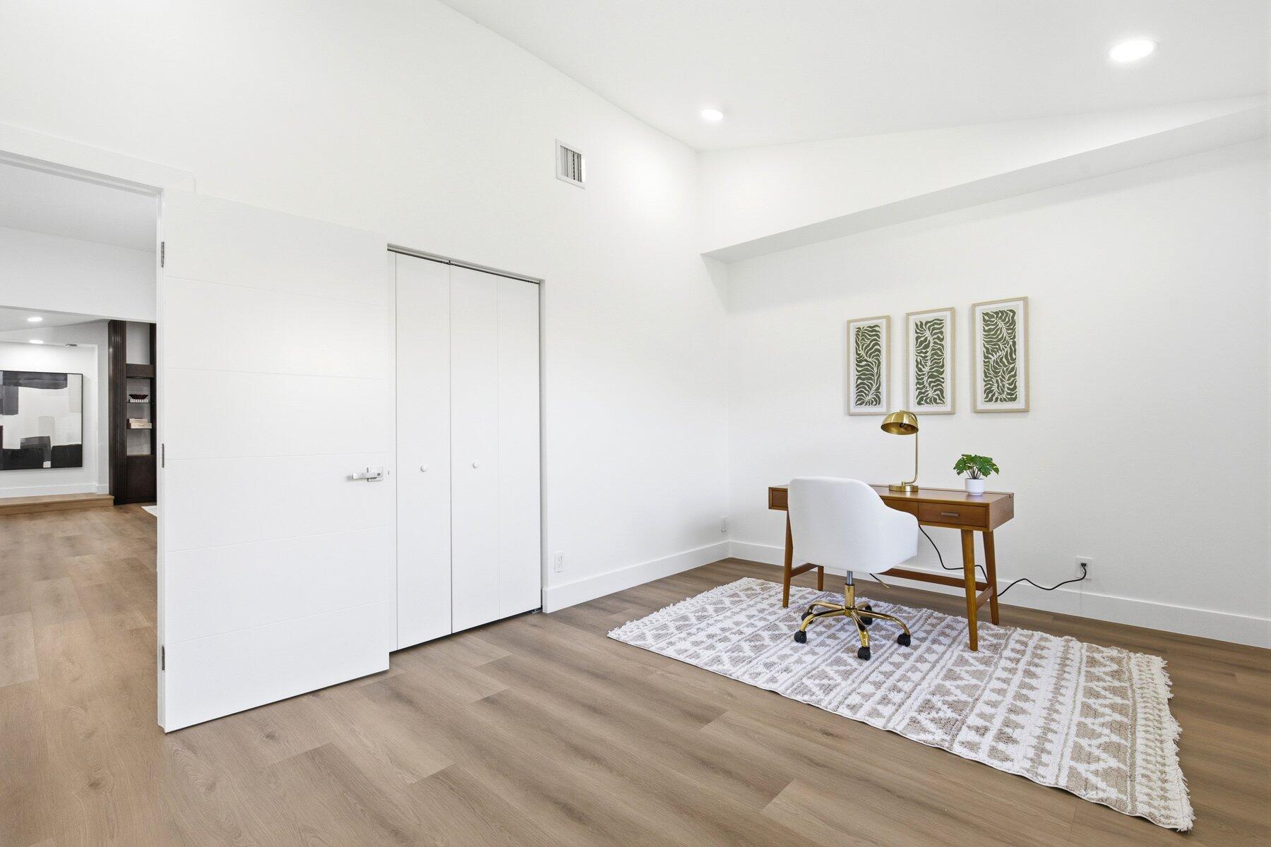 PINE RIDGE - Residential
