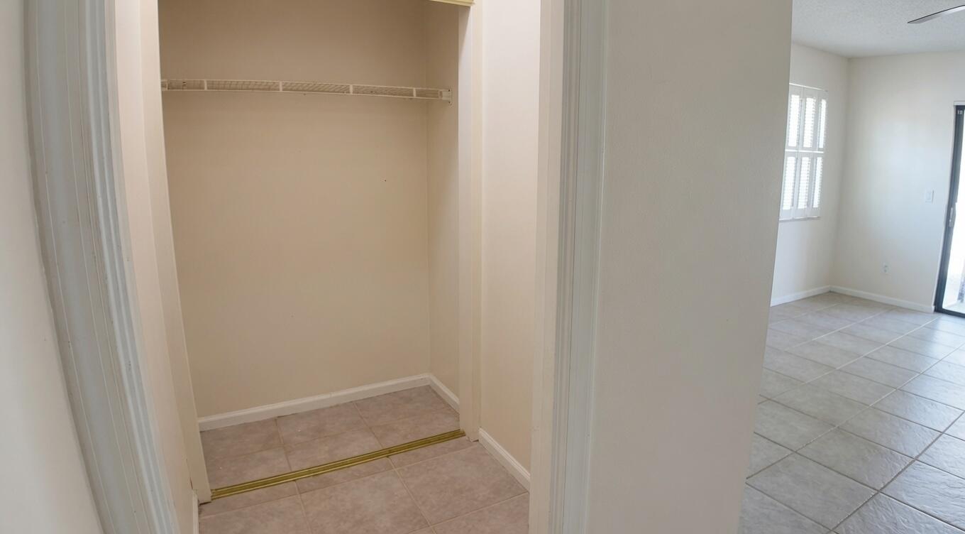 BEDFORD MEWS AT WELLINGTON - Residential Lease