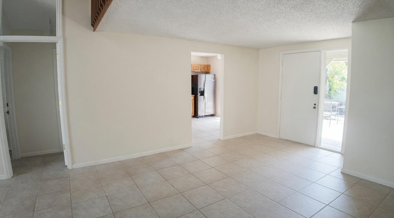 BEDFORD MEWS AT WELLINGTON - Residential Lease