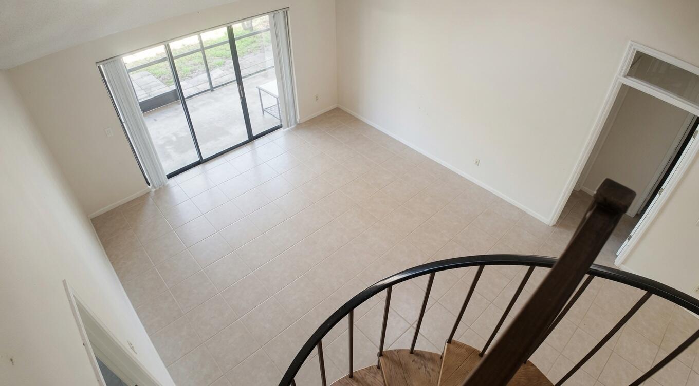 BEDFORD MEWS AT WELLINGTON - Residential Lease