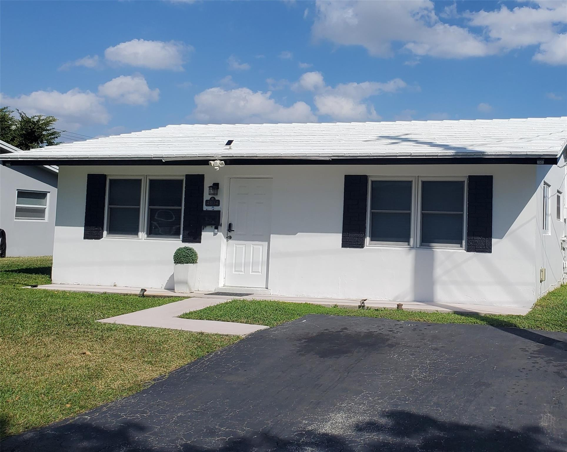 Tamarac Lakes South 62-24 - Residential