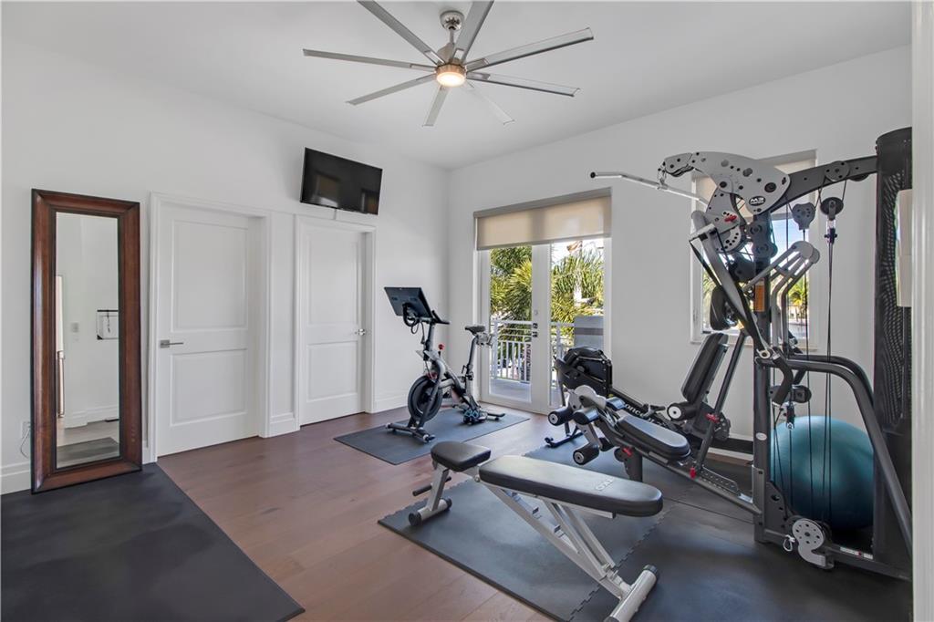 Las Olas Isles - Residential