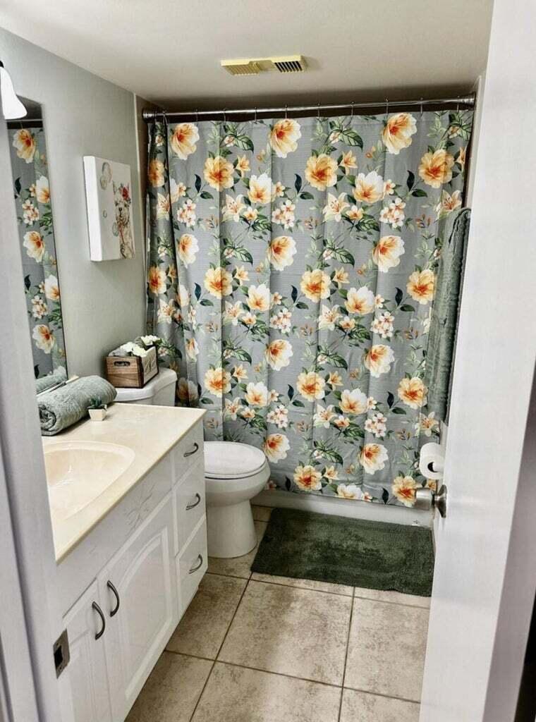 LAVERS DELRAY RACQUET CLUB CONDO - Residential Lease