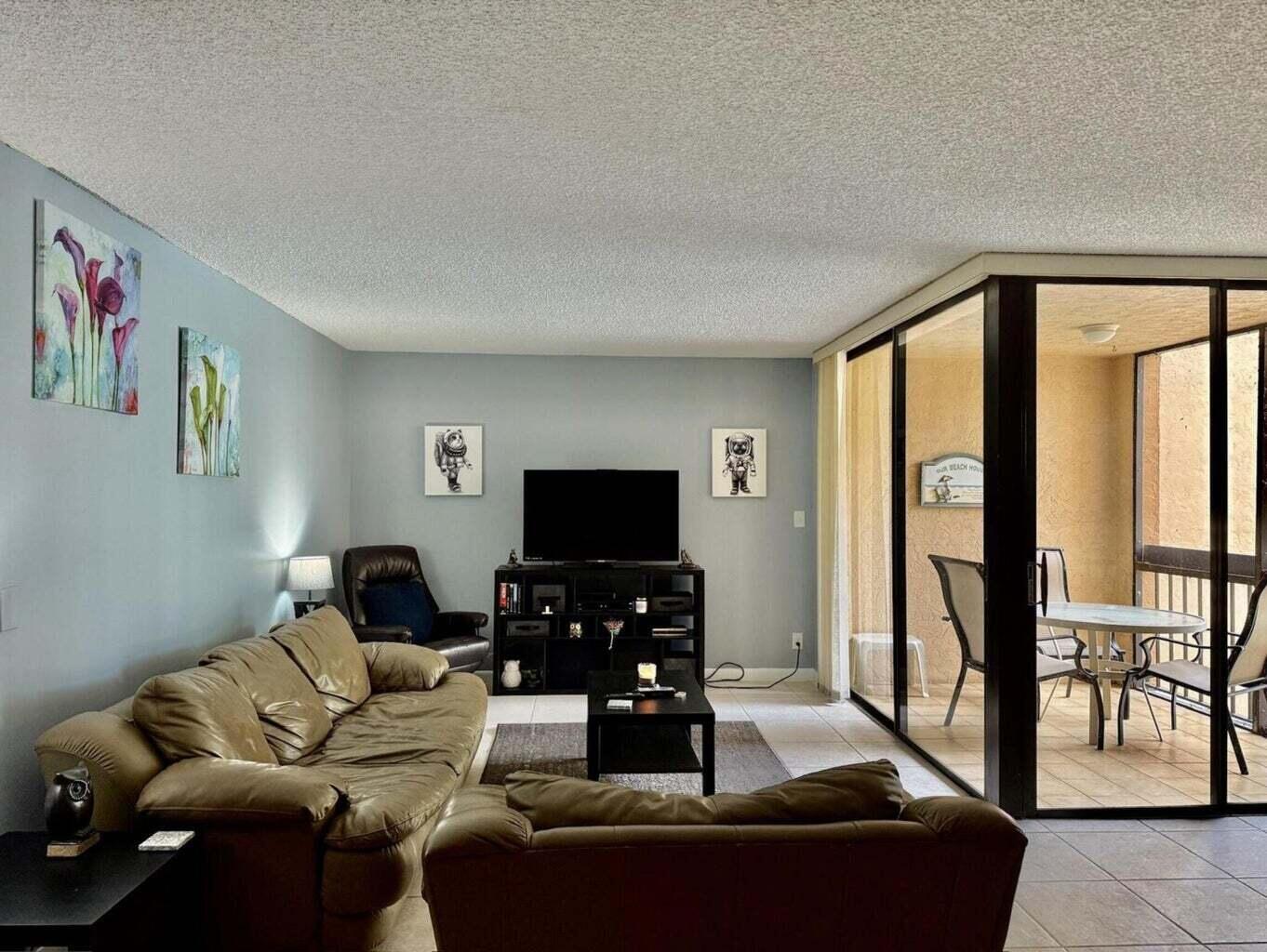 LAVERS DELRAY RACQUET CLUB CONDO - Residential Lease