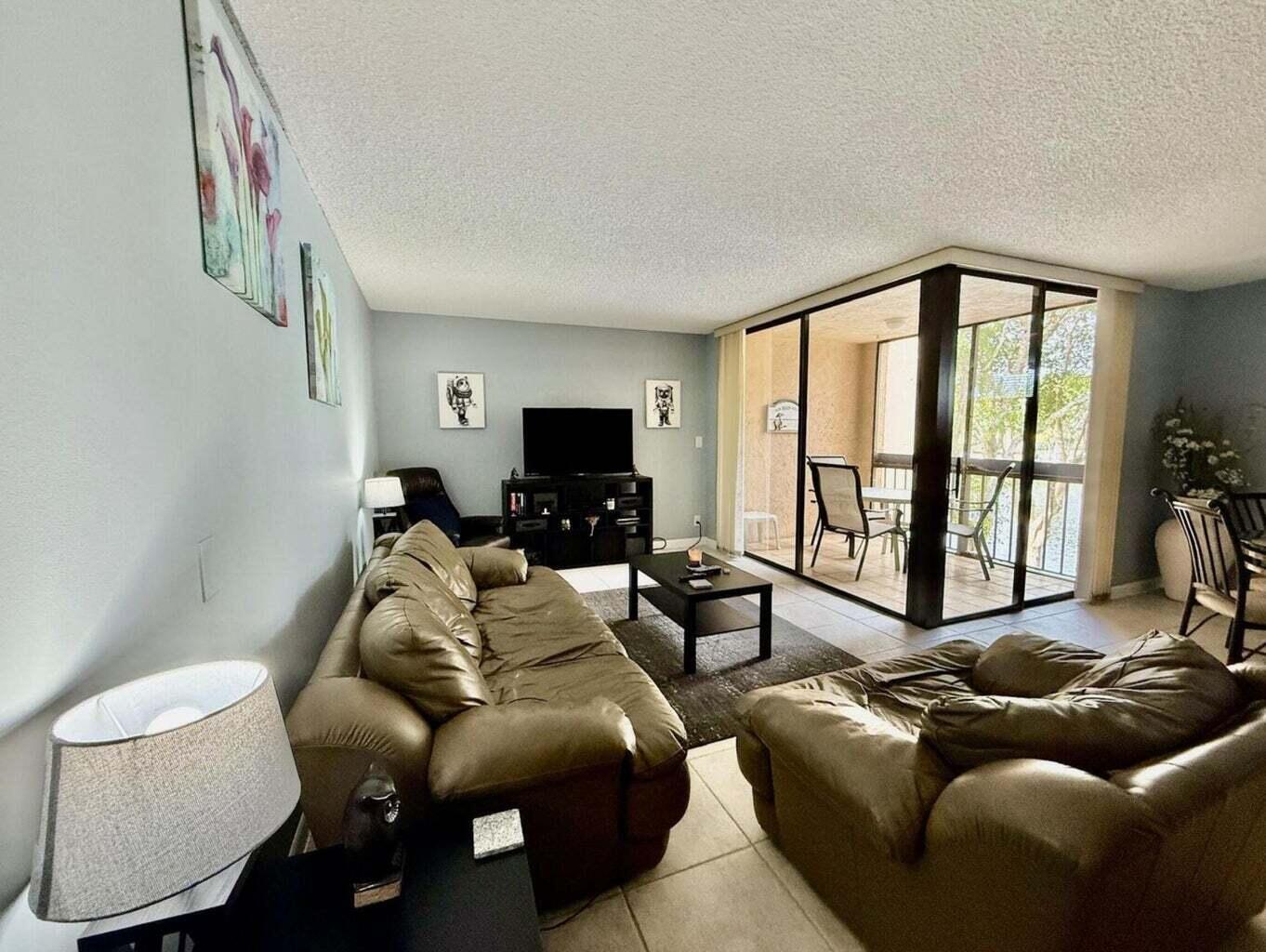 LAVERS DELRAY RACQUET CLUB CONDO - Residential Lease