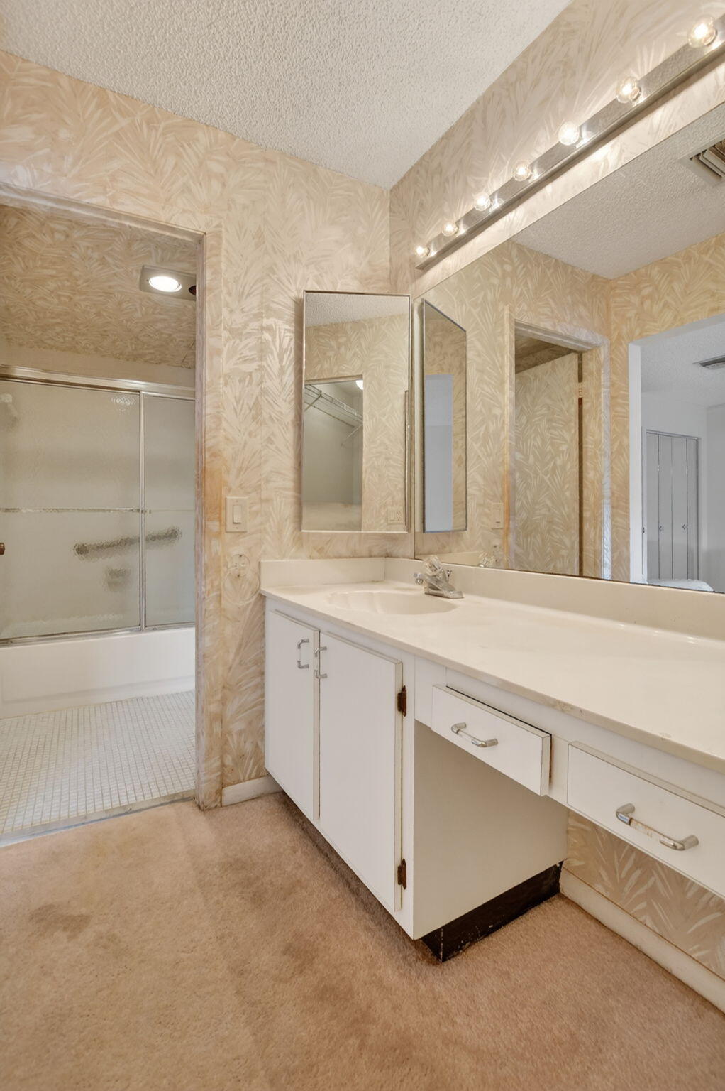 GREENS OF BOCA LAGO CONDO - Residential