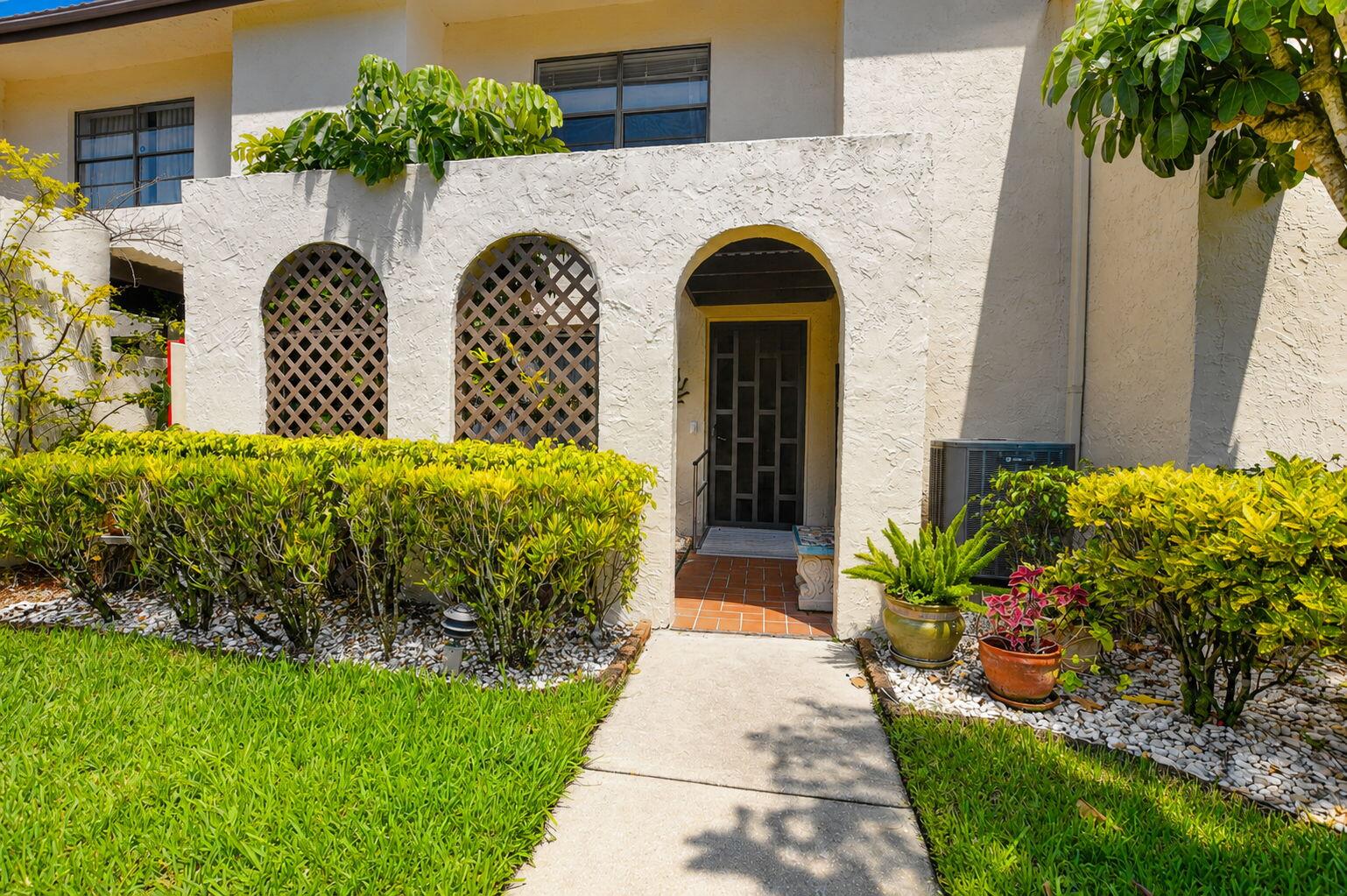 GREENS OF BOCA LAGO CONDO - Residential