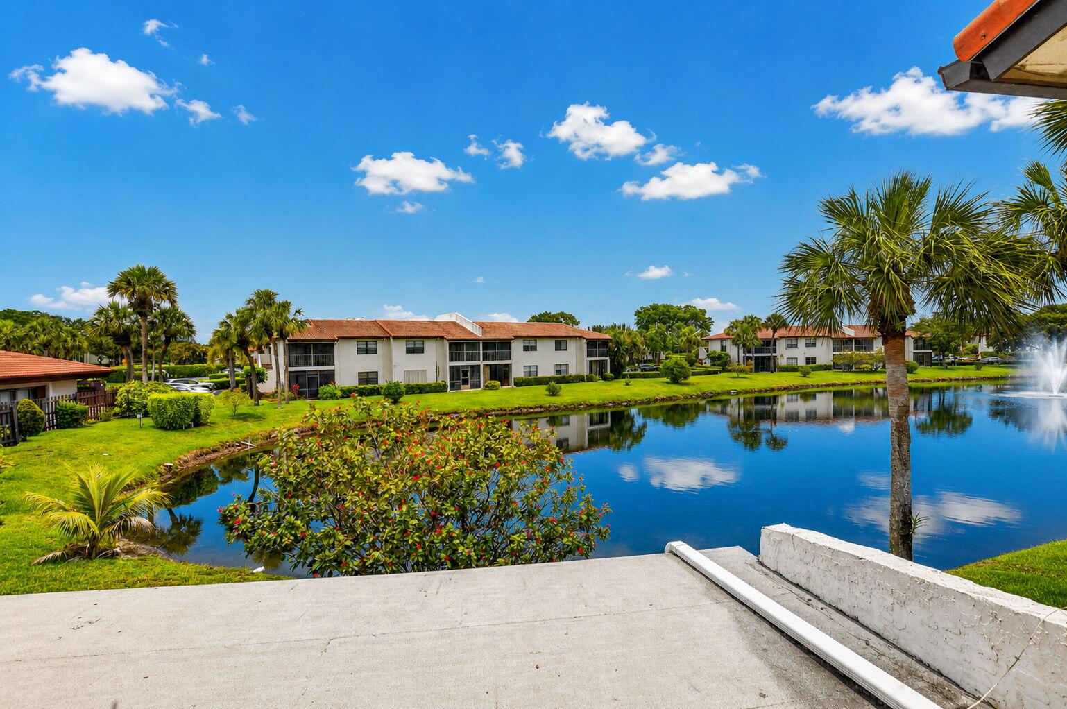 GREENS OF BOCA LAGO CONDO - Residential