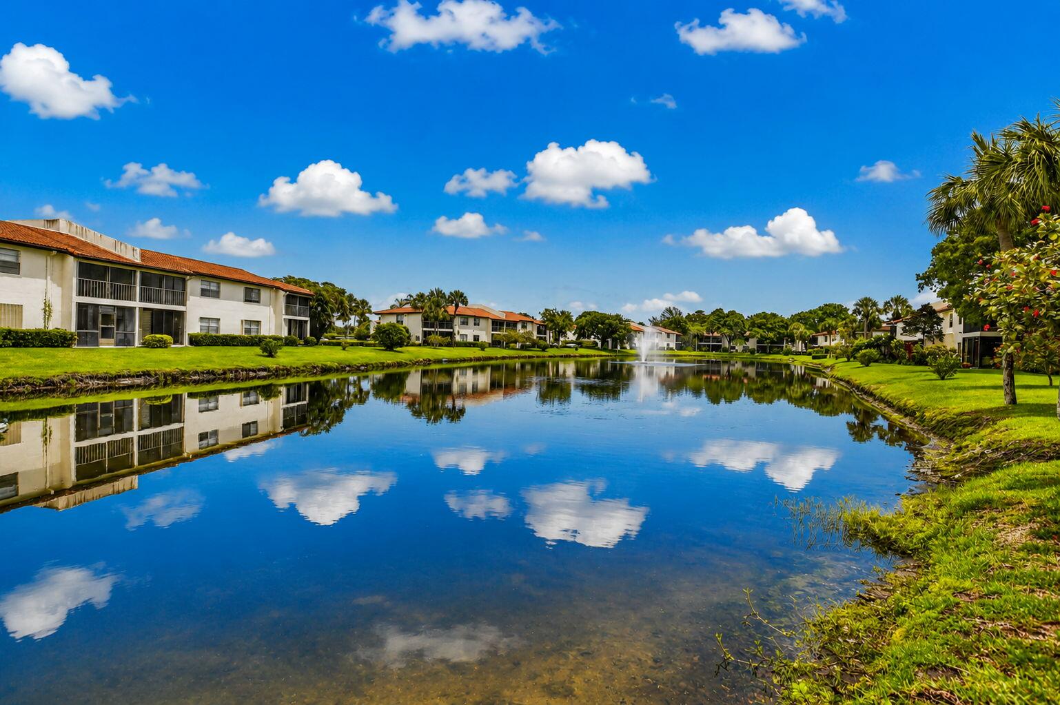 GREENS OF BOCA LAGO CONDO - Residential