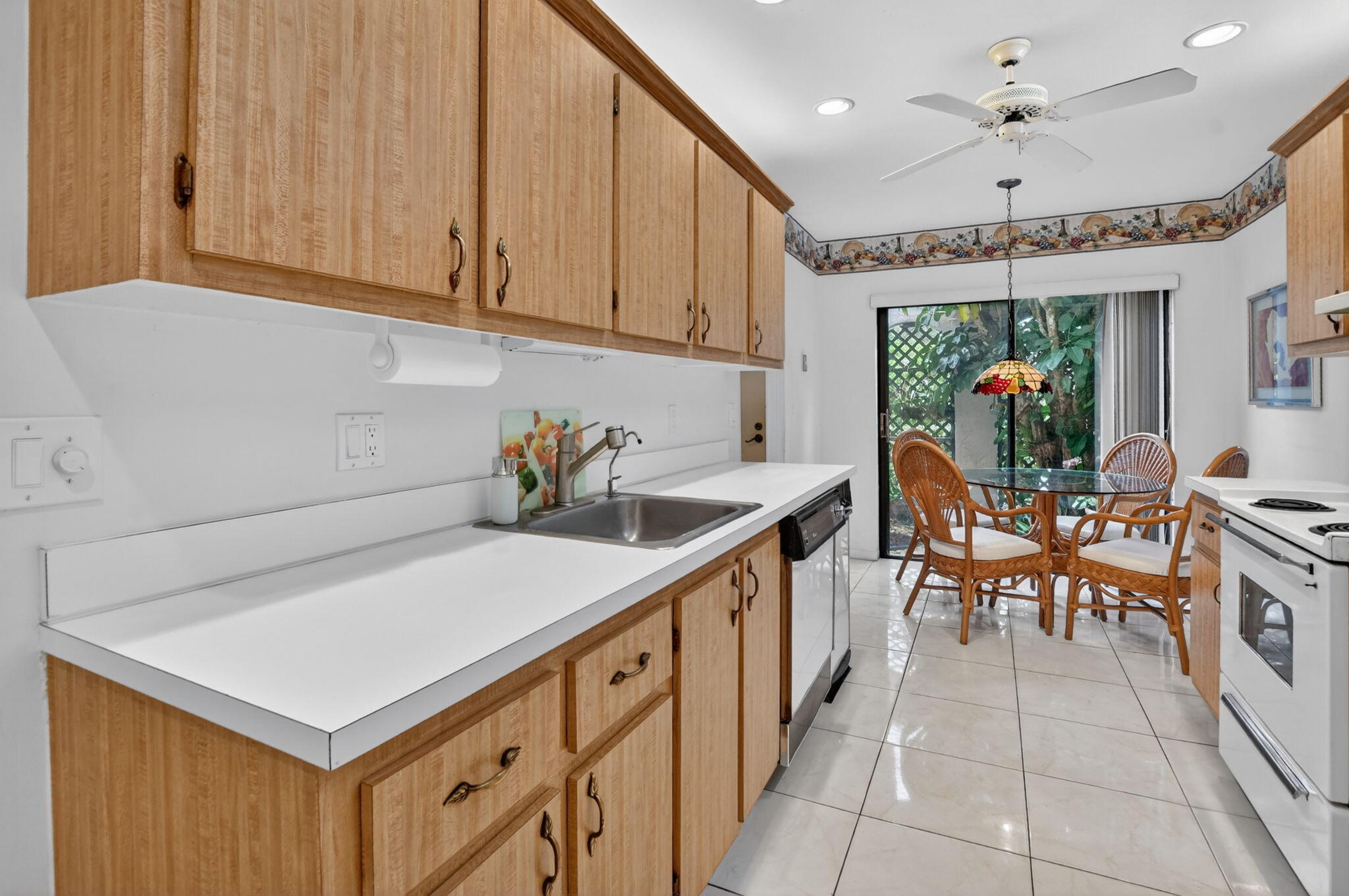 GREENS OF BOCA LAGO CONDO - Residential