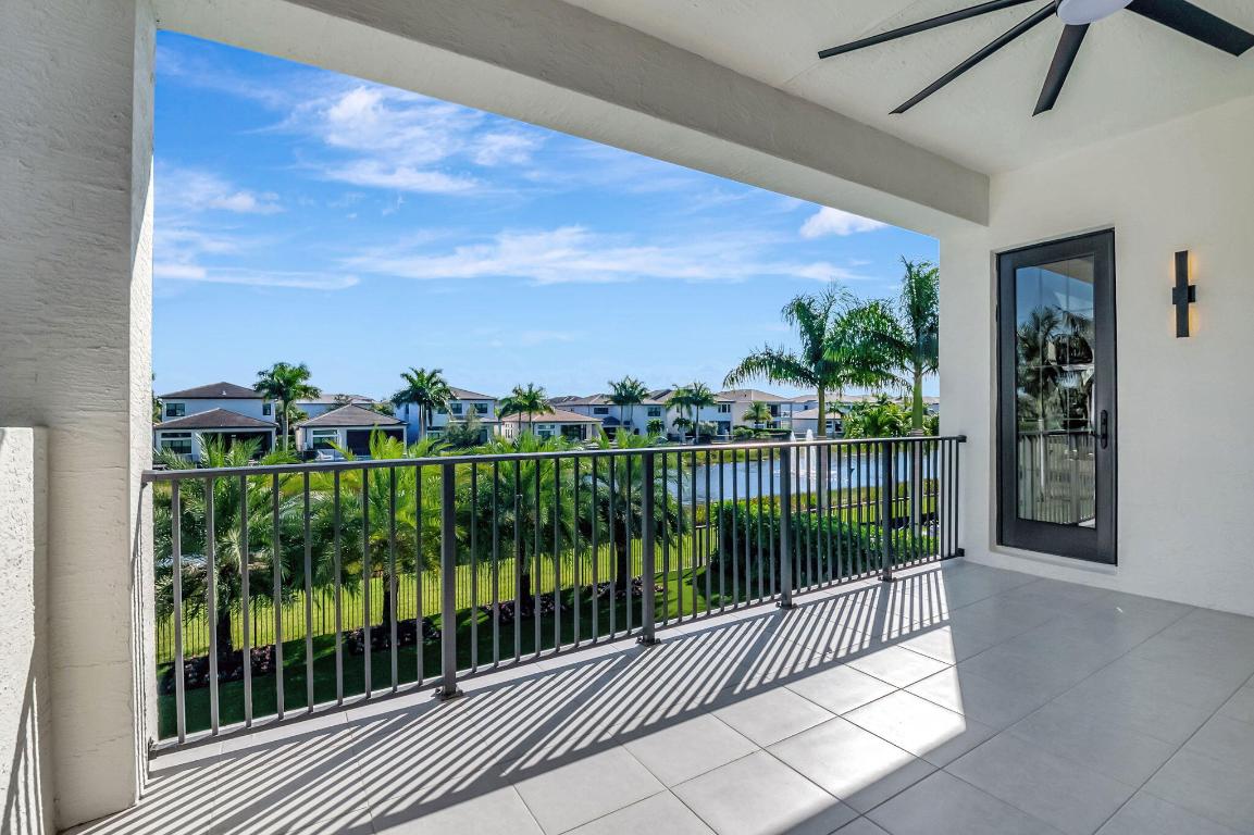 BOCA BRIDGES - Residential