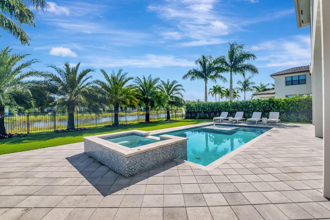 BOCA BRIDGES - Residential