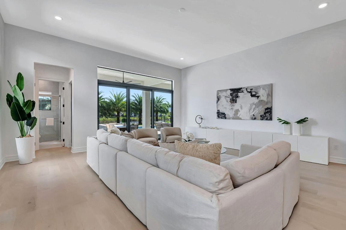 BOCA BRIDGES - Residential
