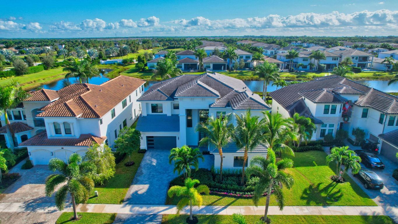 BOCA BRIDGES - Residential