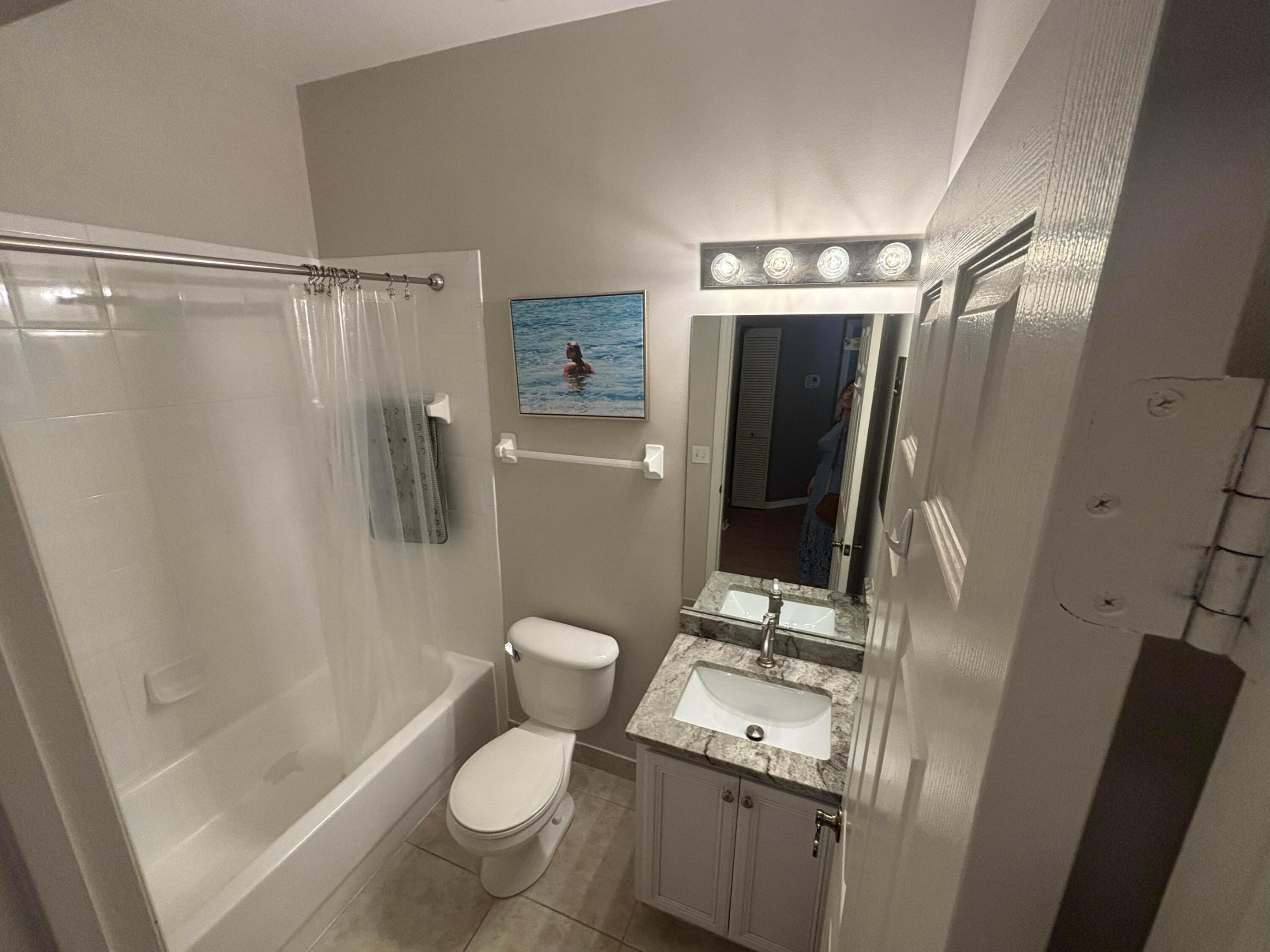 TEQUESTA TRACE CONDO - Residential