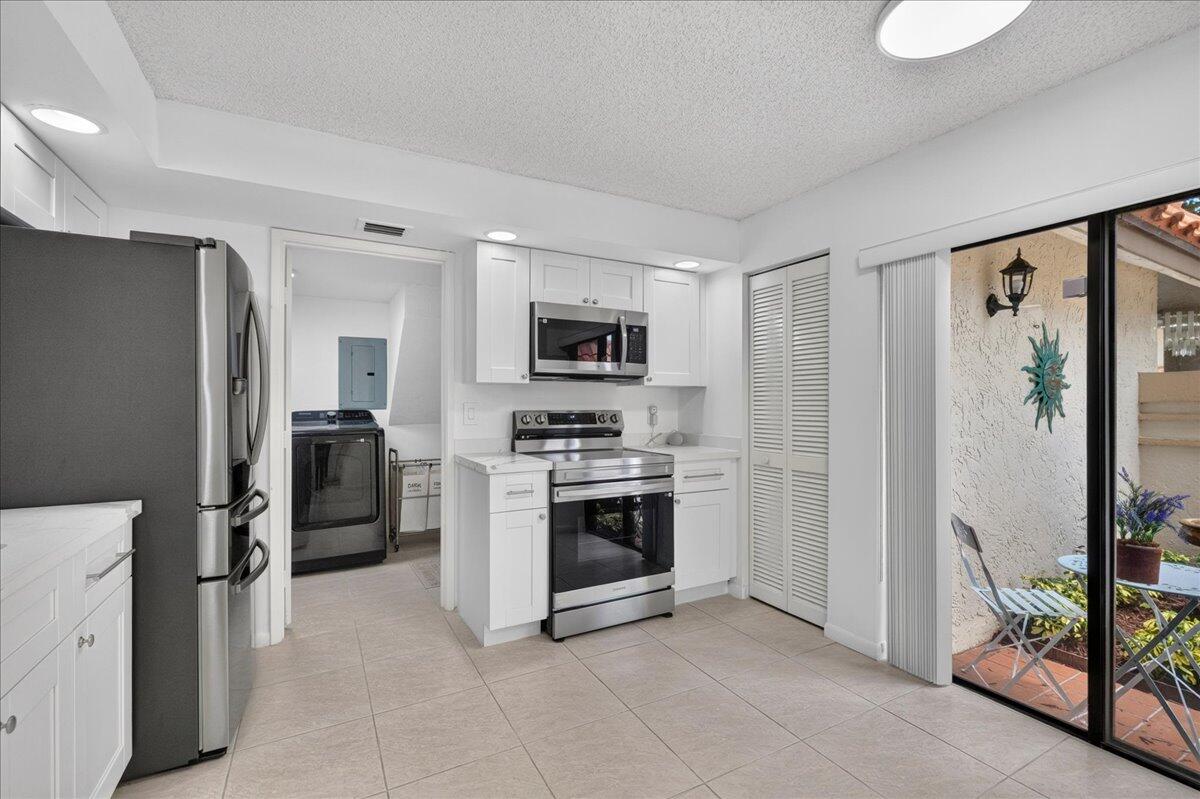 LA MIRADA AT BOCA POINTE CONDOS - Residential