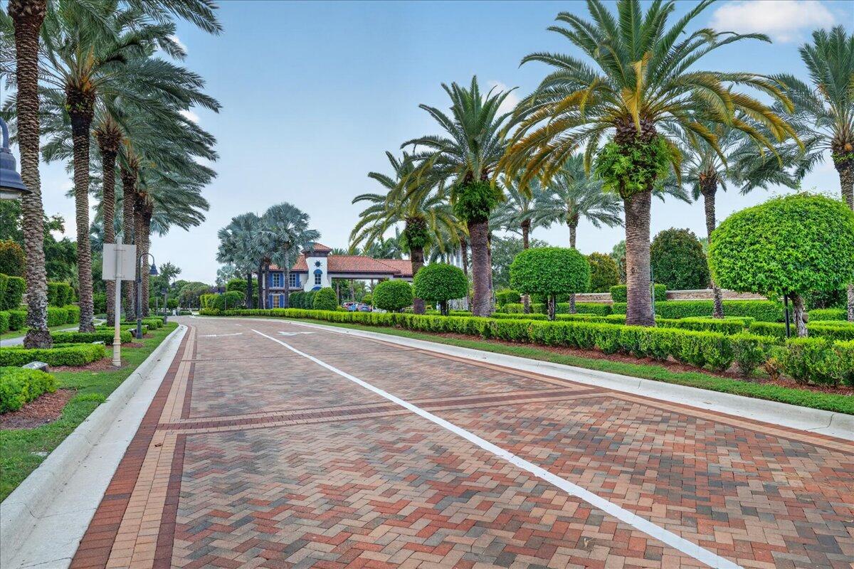 LA MIRADA AT BOCA POINTE CONDOS - Residential