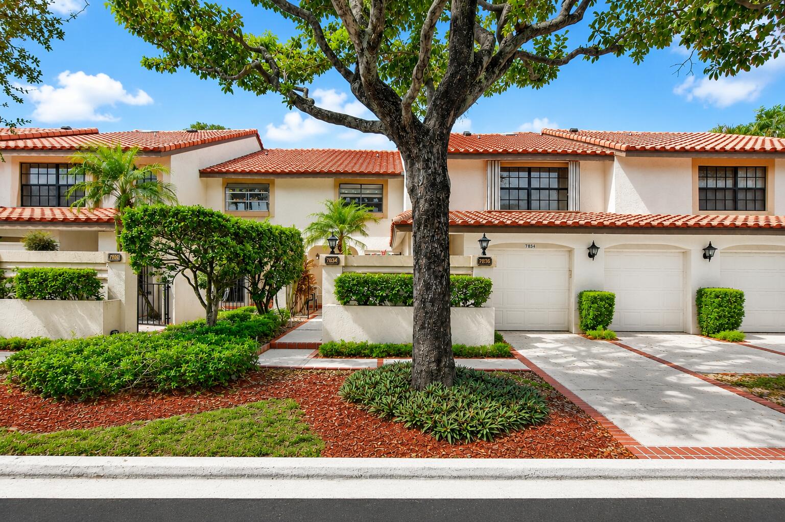 LA MIRADA AT BOCA POINTE CONDOS - Residential