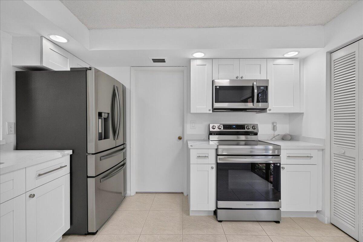 LA MIRADA AT BOCA POINTE CONDOS - Residential