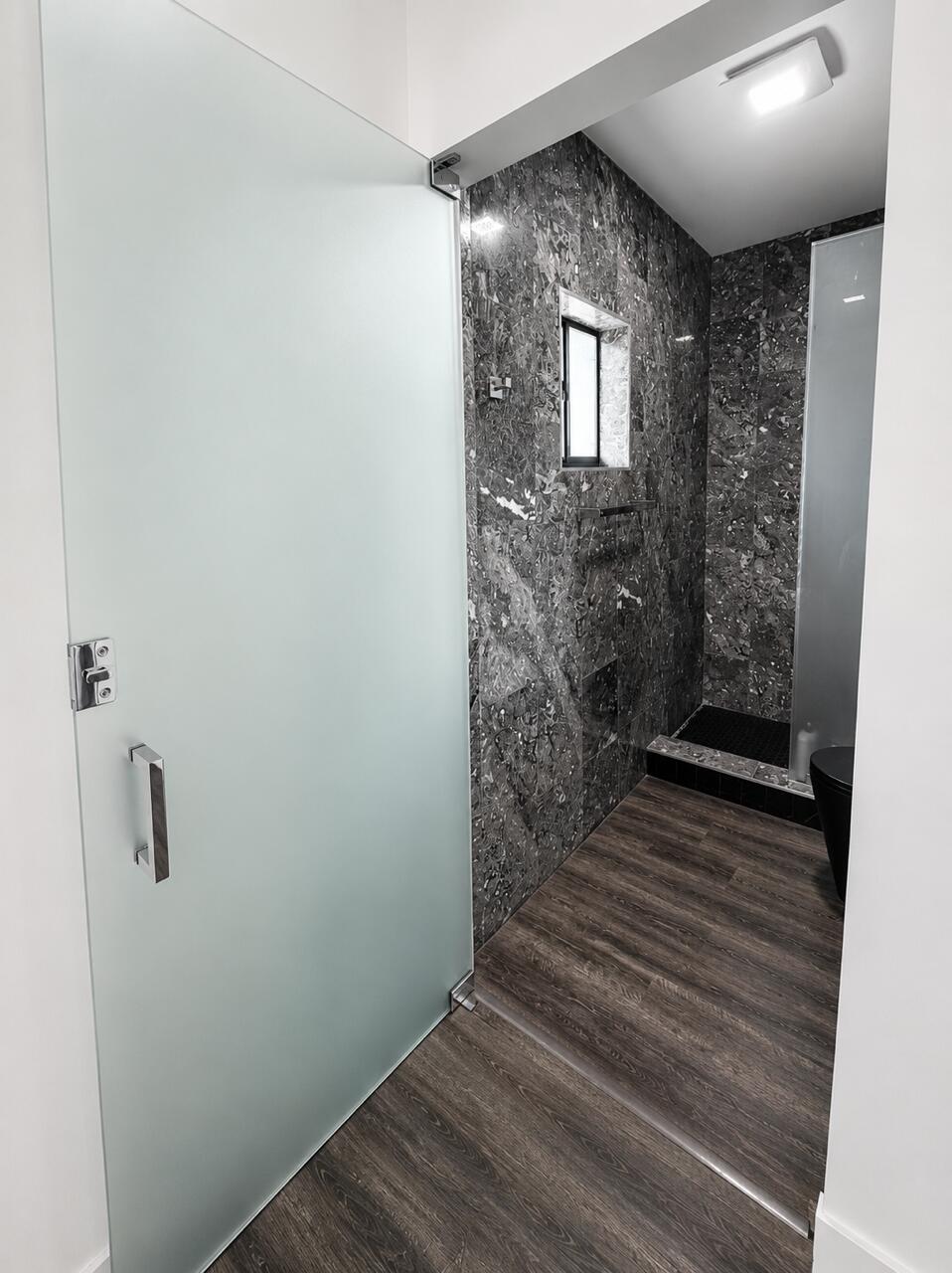 SHERBROOKE - Residential Lease