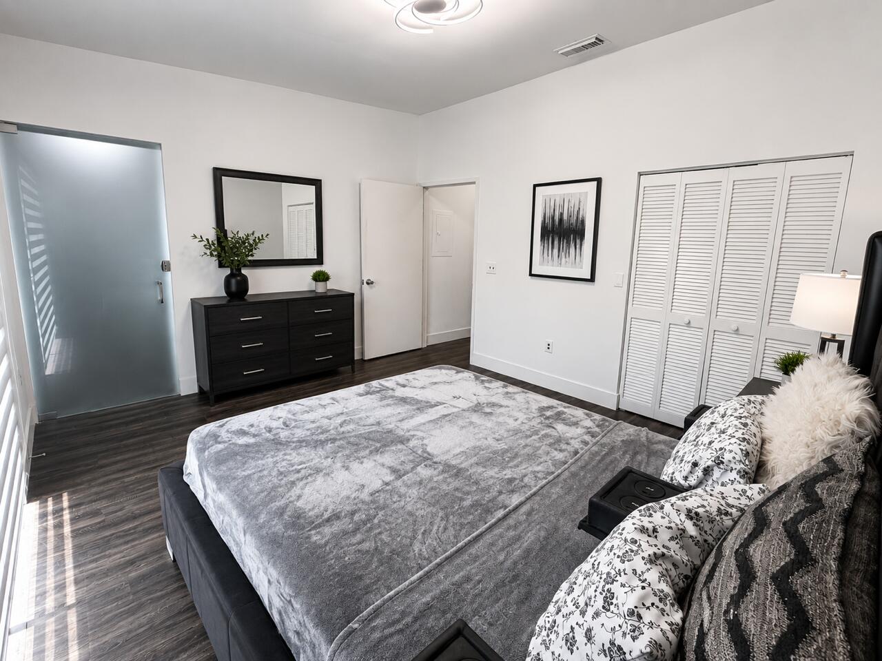 SHERBROOKE - Residential Lease