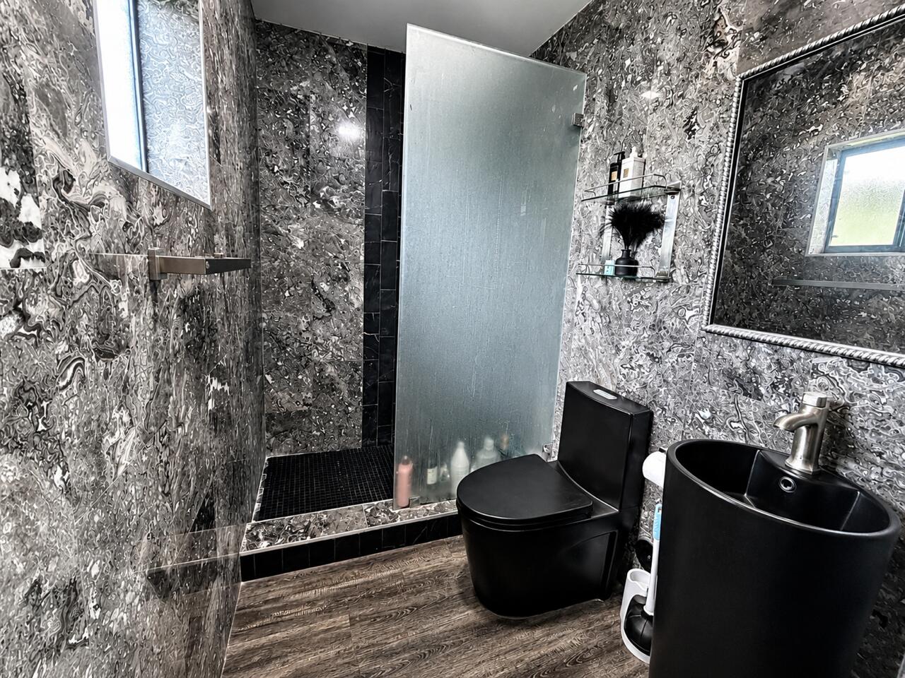 SHERBROOKE - Residential Lease