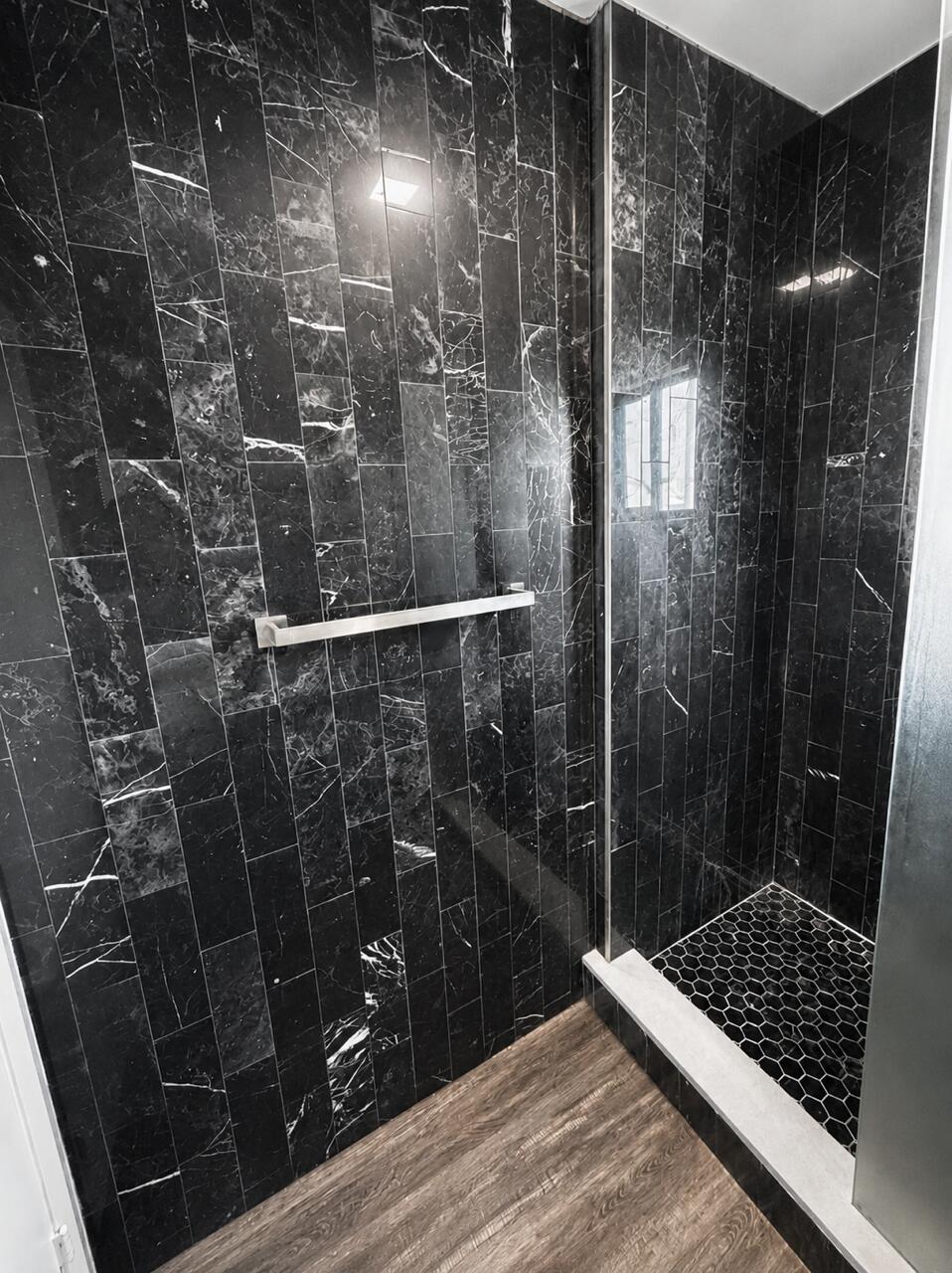 SHERBROOKE - Residential Lease