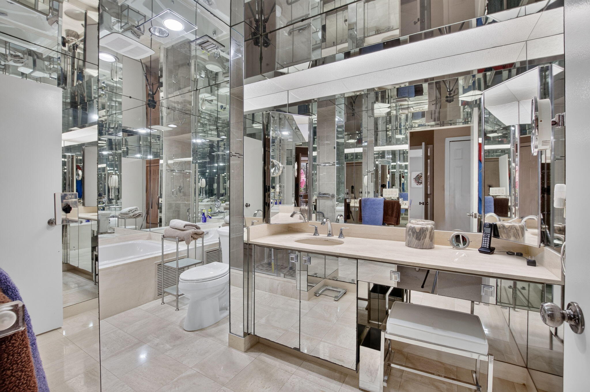 EASTGATE II AT HUNTERS RUN CONDO - Residential