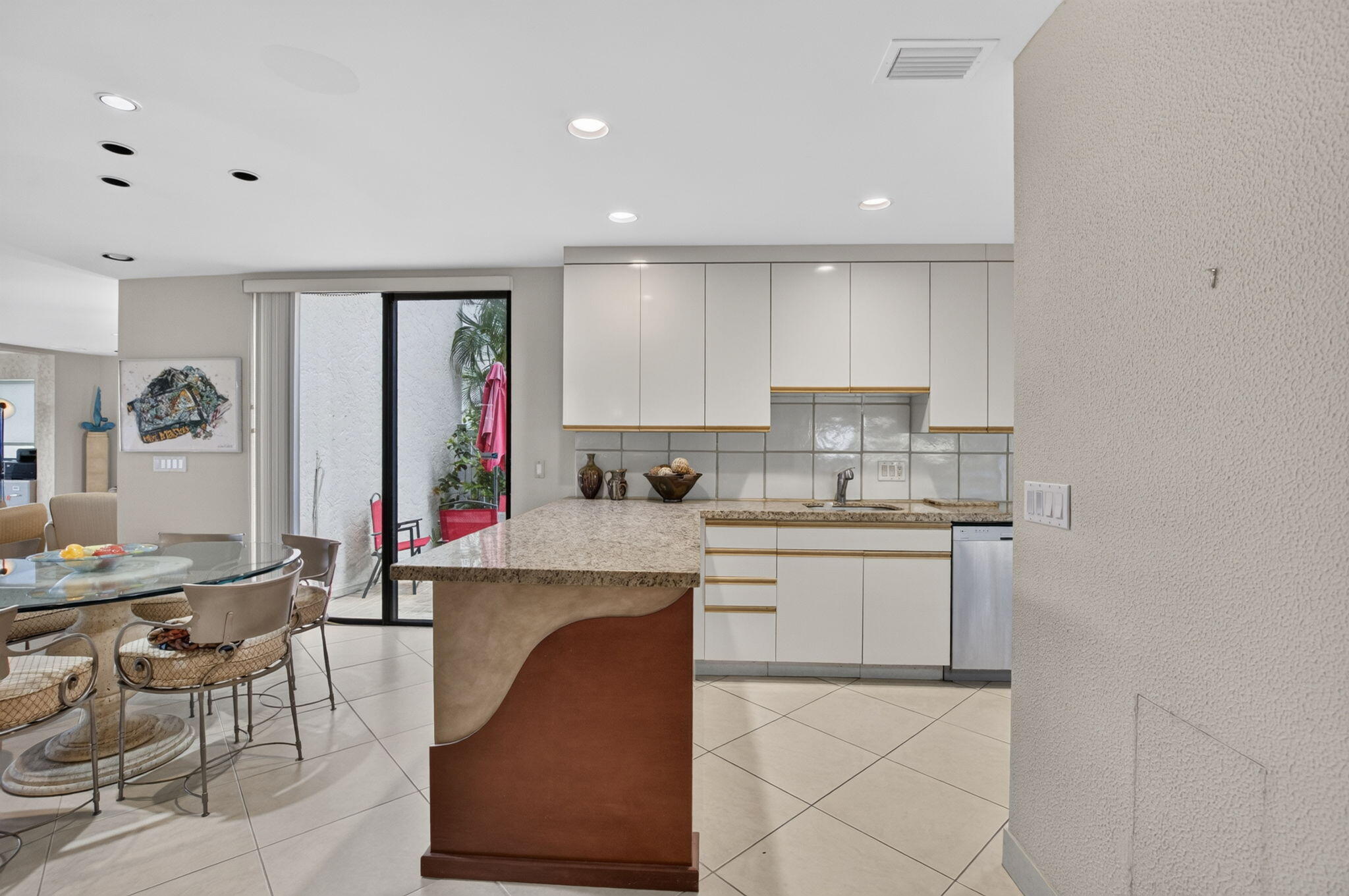 EASTGATE II AT HUNTERS RUN CONDO - Residential