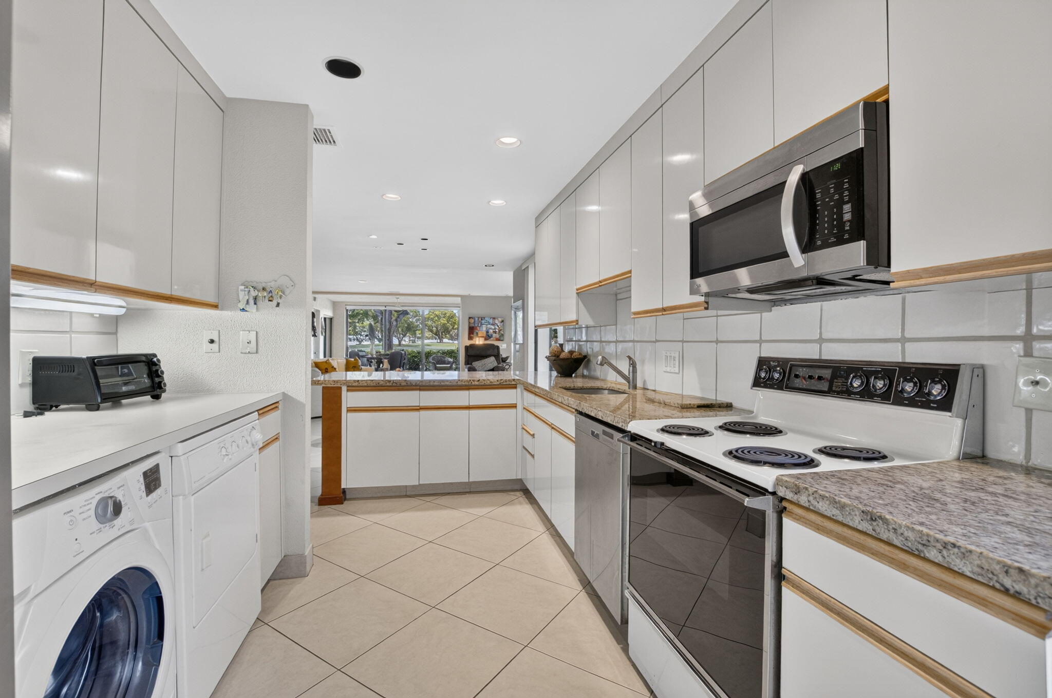 EASTGATE II AT HUNTERS RUN CONDO - Residential