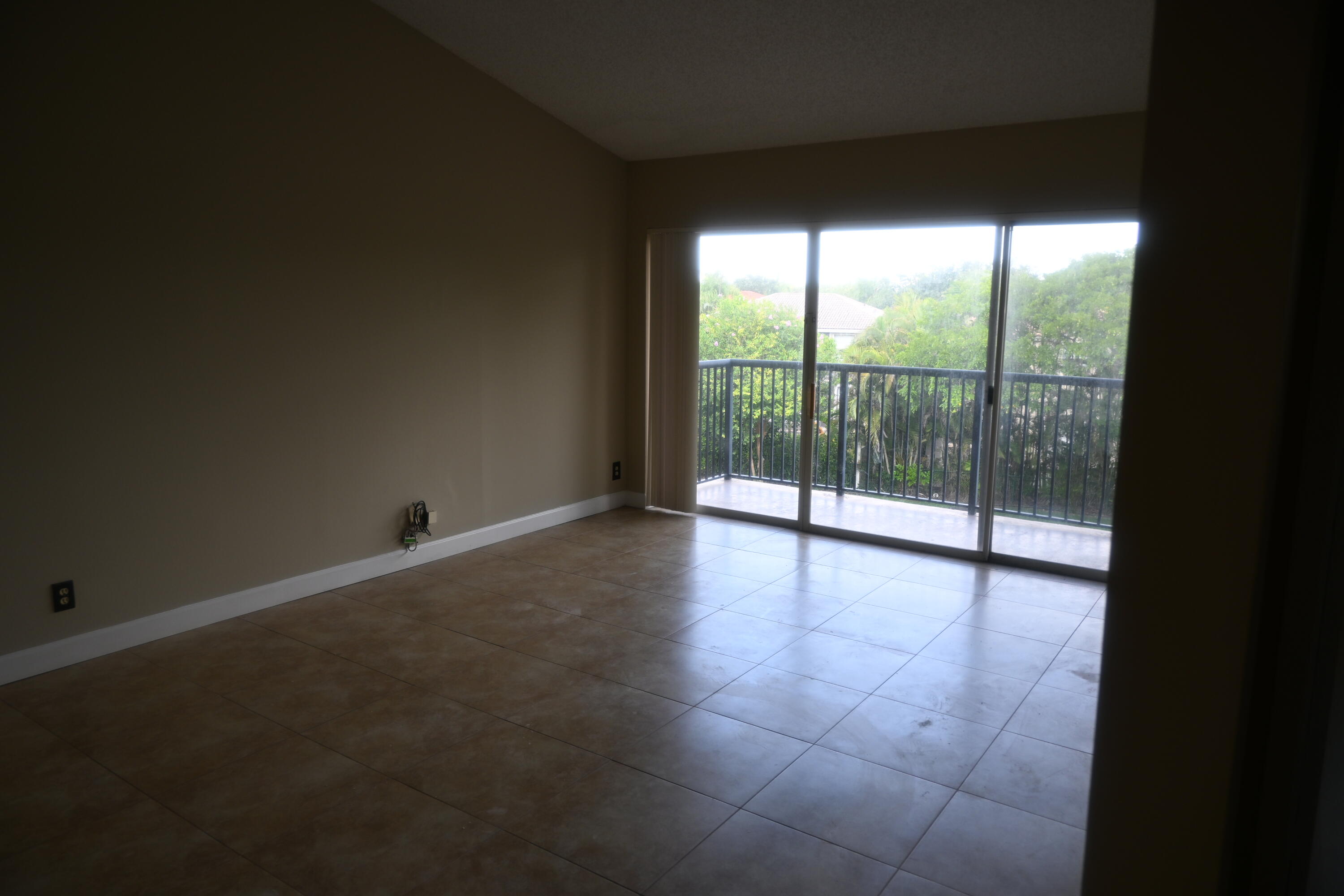 EDGEWATER CONDO - Residential