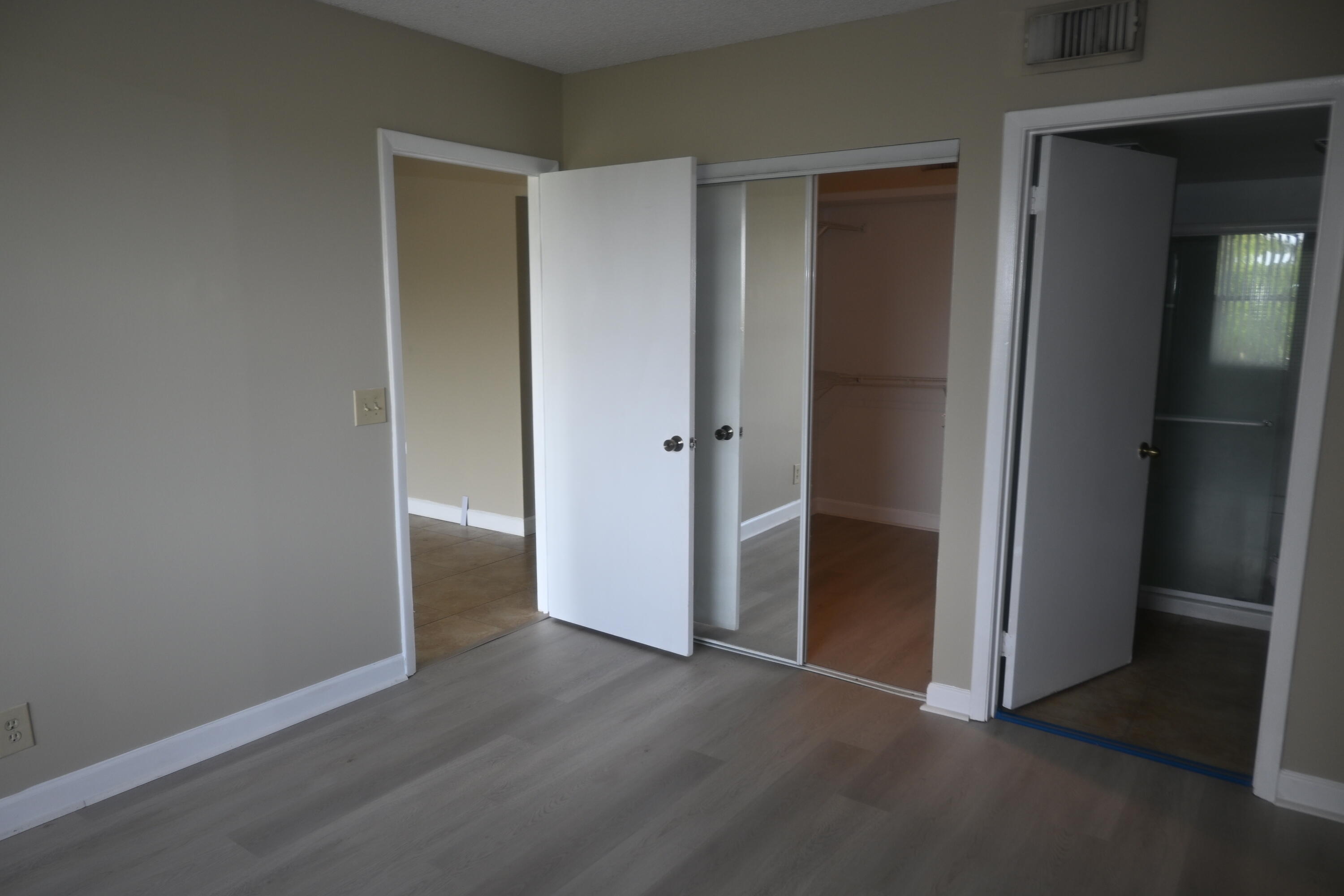 EDGEWATER CONDO - Residential